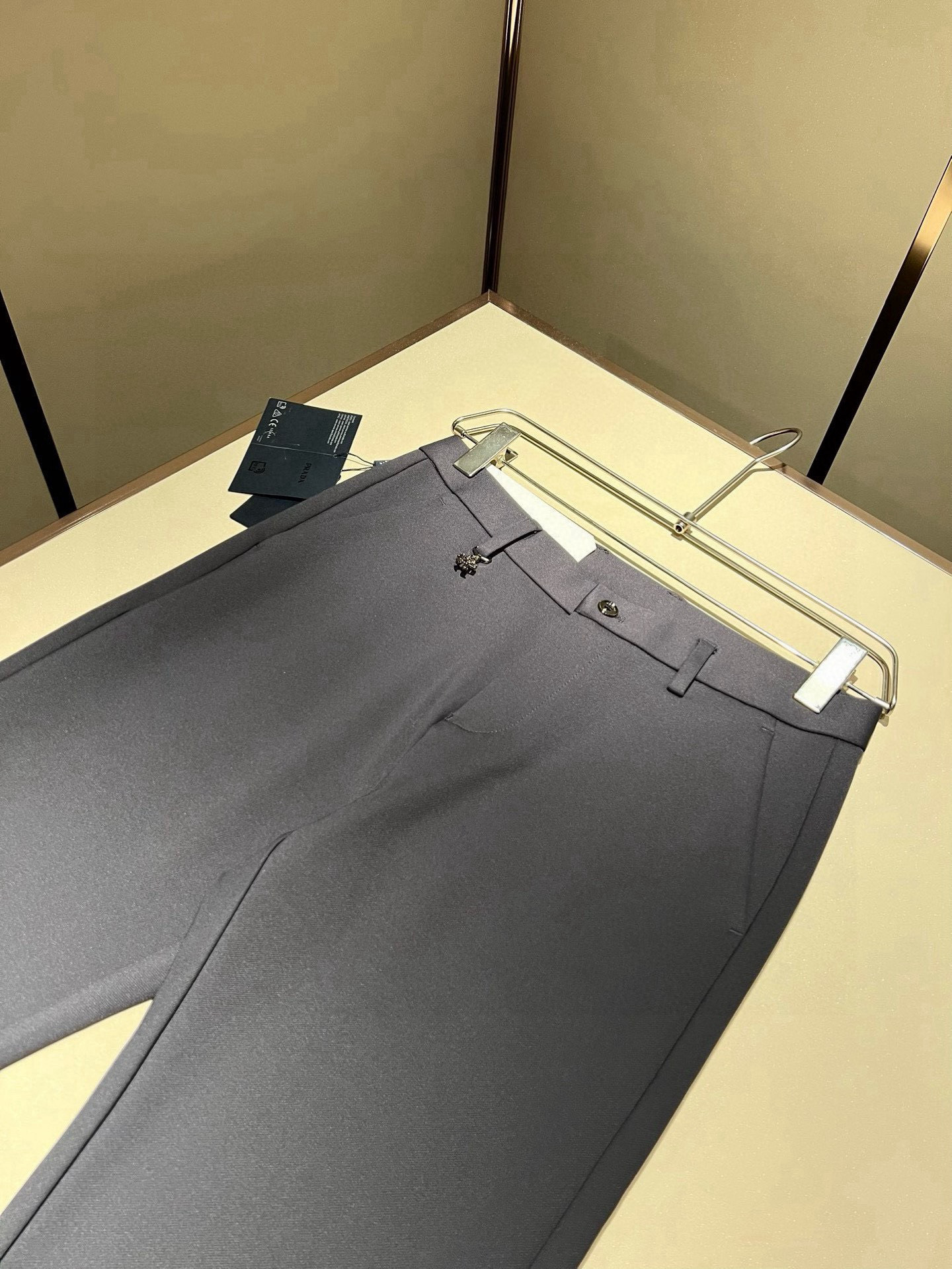 PRA*DA 普*达 2025秋冬新款弹力棉质混纺氨纶百搭西裤，男士经典商务休闲基础长裤西裤！贸易公司渠