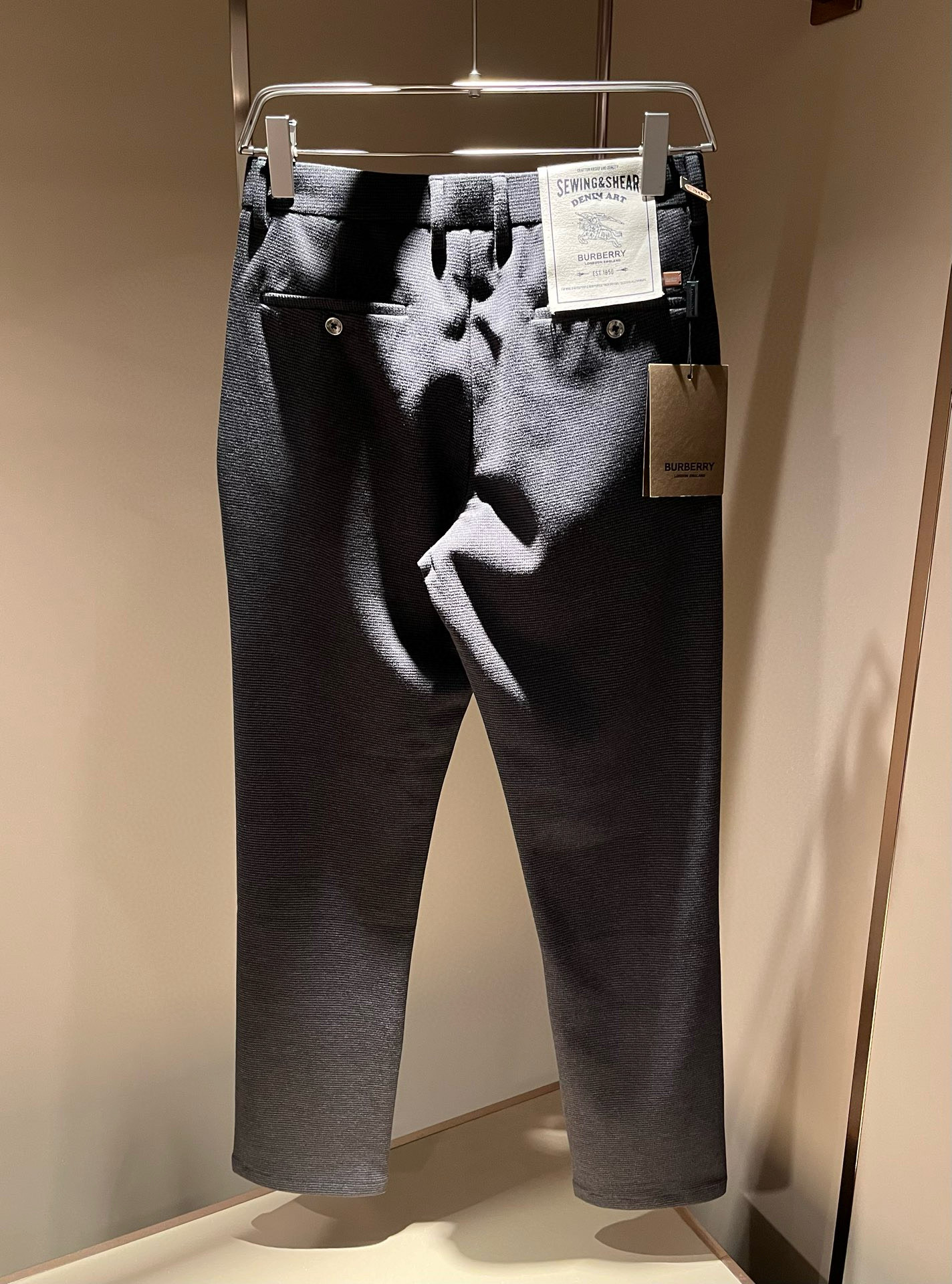 BURBER*Y巴*莉 2025秋冬男士休闲羊绒西裤，男士经典基础款小直筒裤 简洁纯色百搭款五金logo