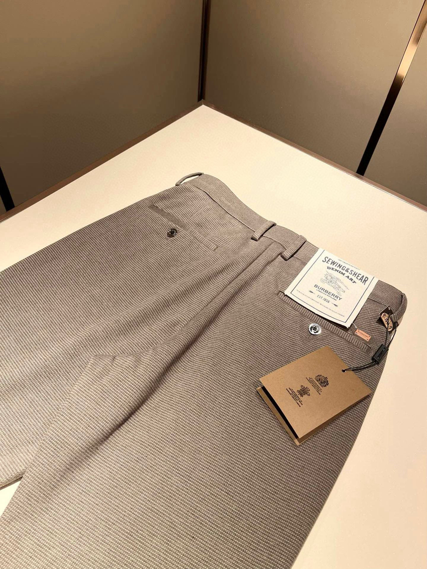 BURBER*Y巴*莉 2025秋冬男士休闲羊绒西裤，男士经典基础款小直筒裤 简洁纯色百搭款五金logo
