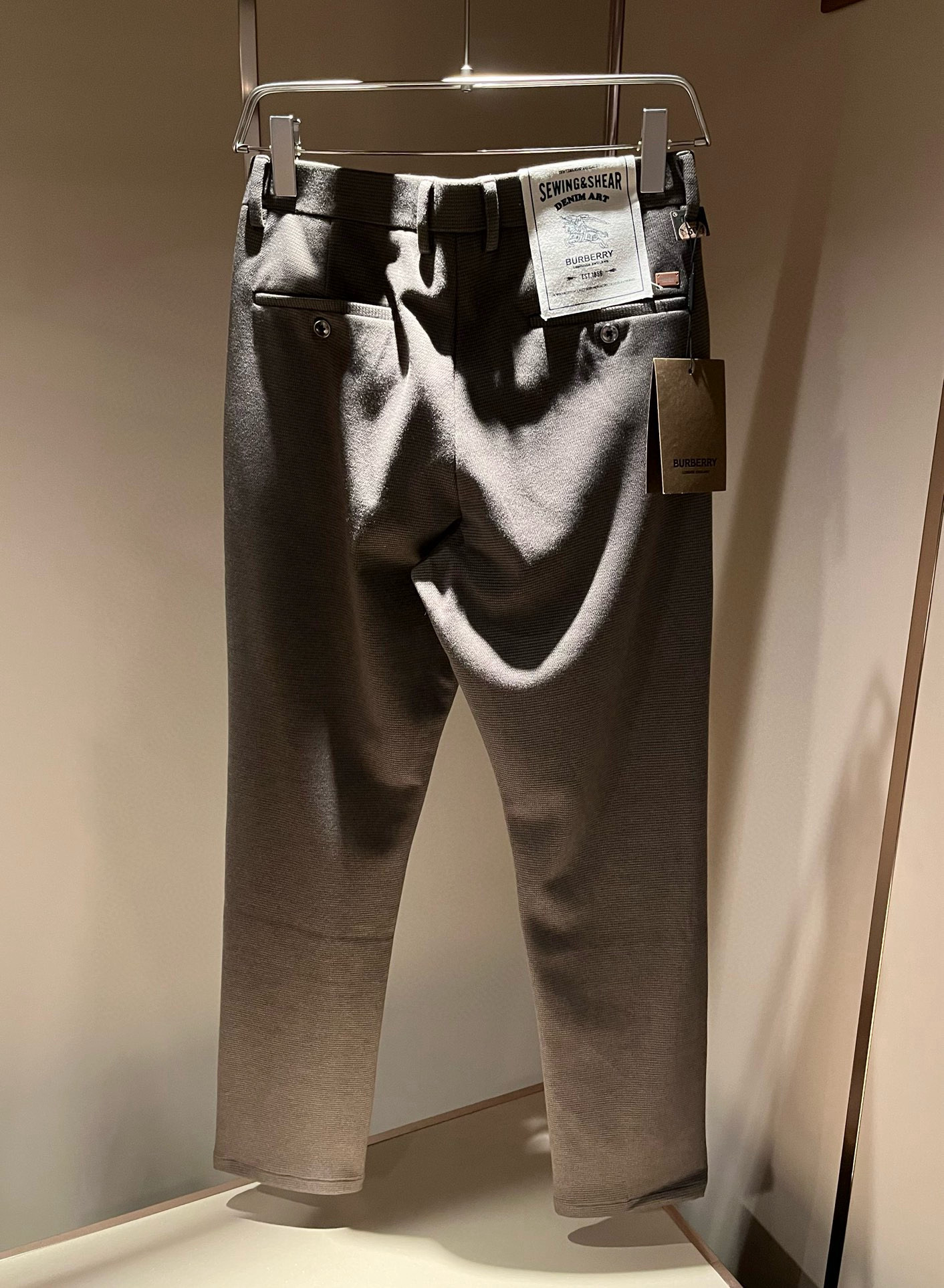 BURBER*Y巴*莉 2025秋冬男士休闲羊绒西裤，男士经典基础款小直筒裤 简洁纯色百搭款五金logo