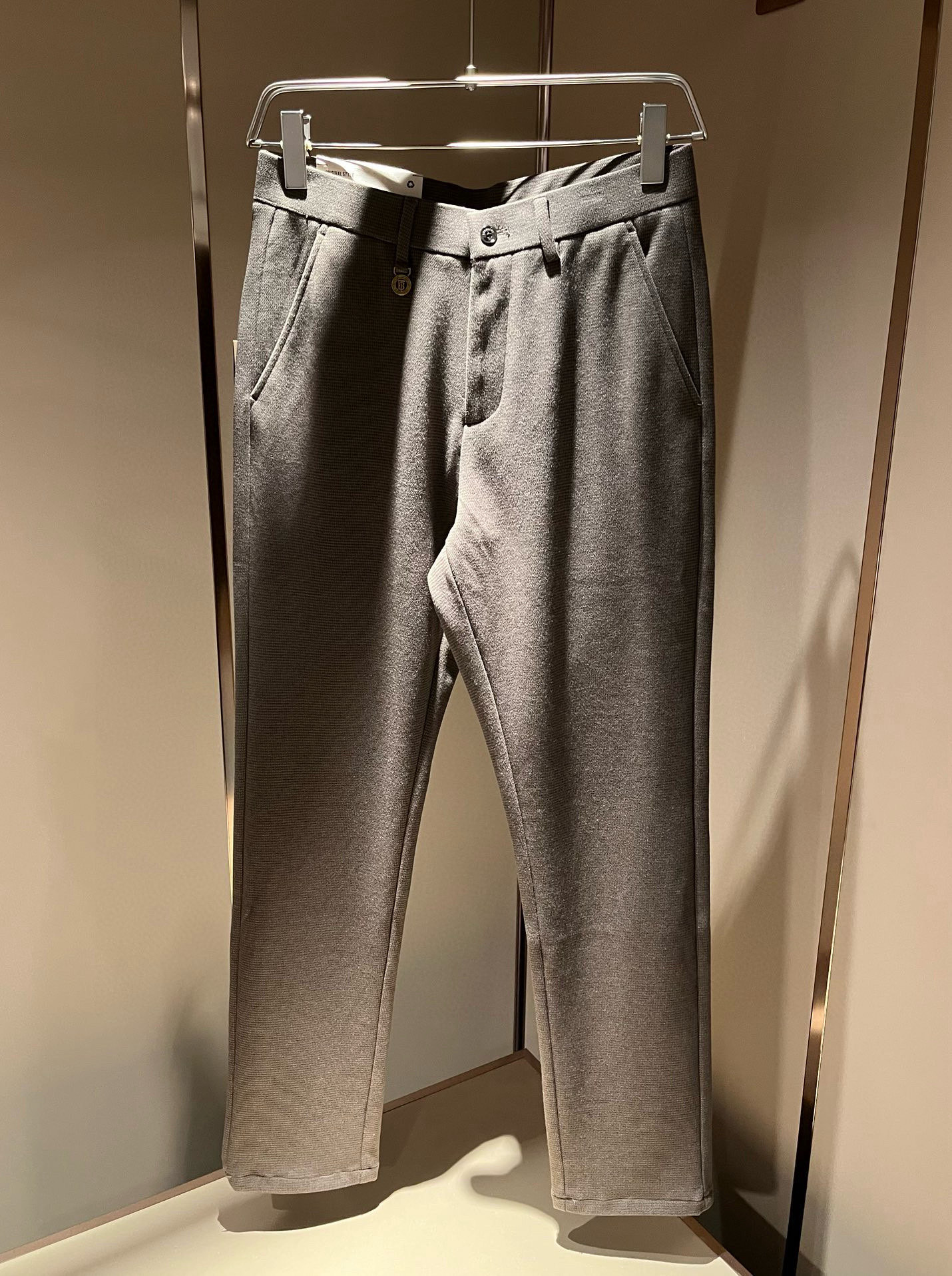 BURBER*Y巴*莉 2025秋冬男士休闲羊绒西裤，男士经典基础款小直筒裤 简洁纯色百搭款五金logo