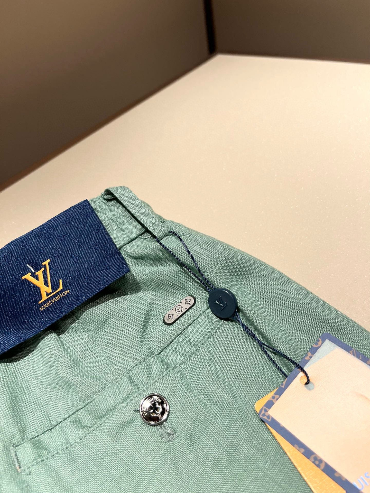 LouisVuitt*路易*登 2025秋冬新款男士棉麻休闲裤，男士经典时尚百搭商务休闲西裤! 都市精英