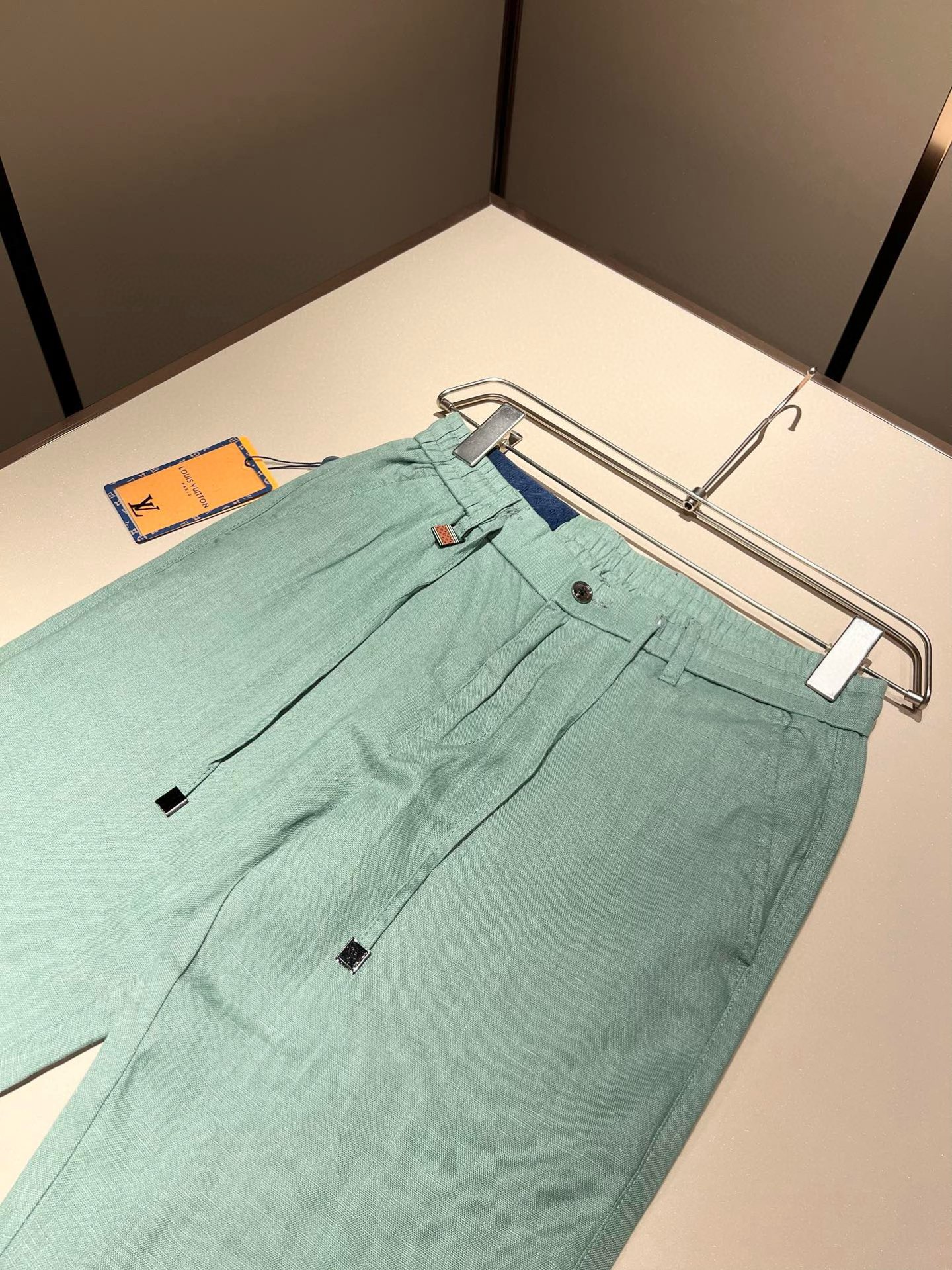 LouisVuitt*路易*登 2025秋冬新款男士棉麻休闲裤，男士经典时尚百搭商务休闲西裤! 都市精英