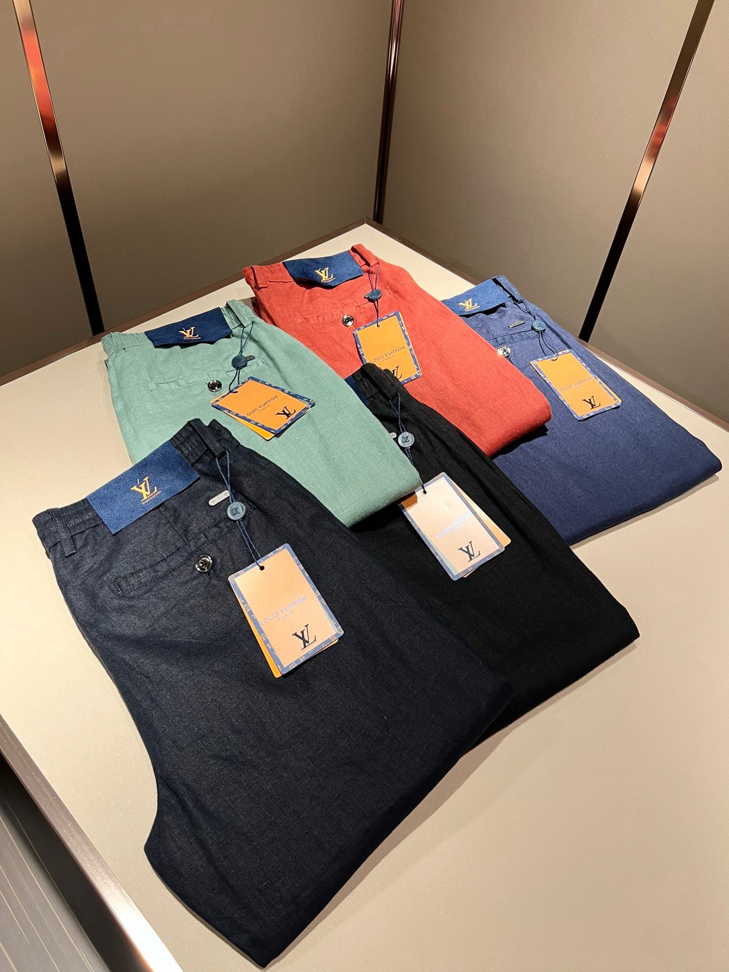 LouisVuitt*路易*登 2025秋冬新款男士棉麻休闲裤，男士经典时尚百搭商务休闲西裤! 都市精英