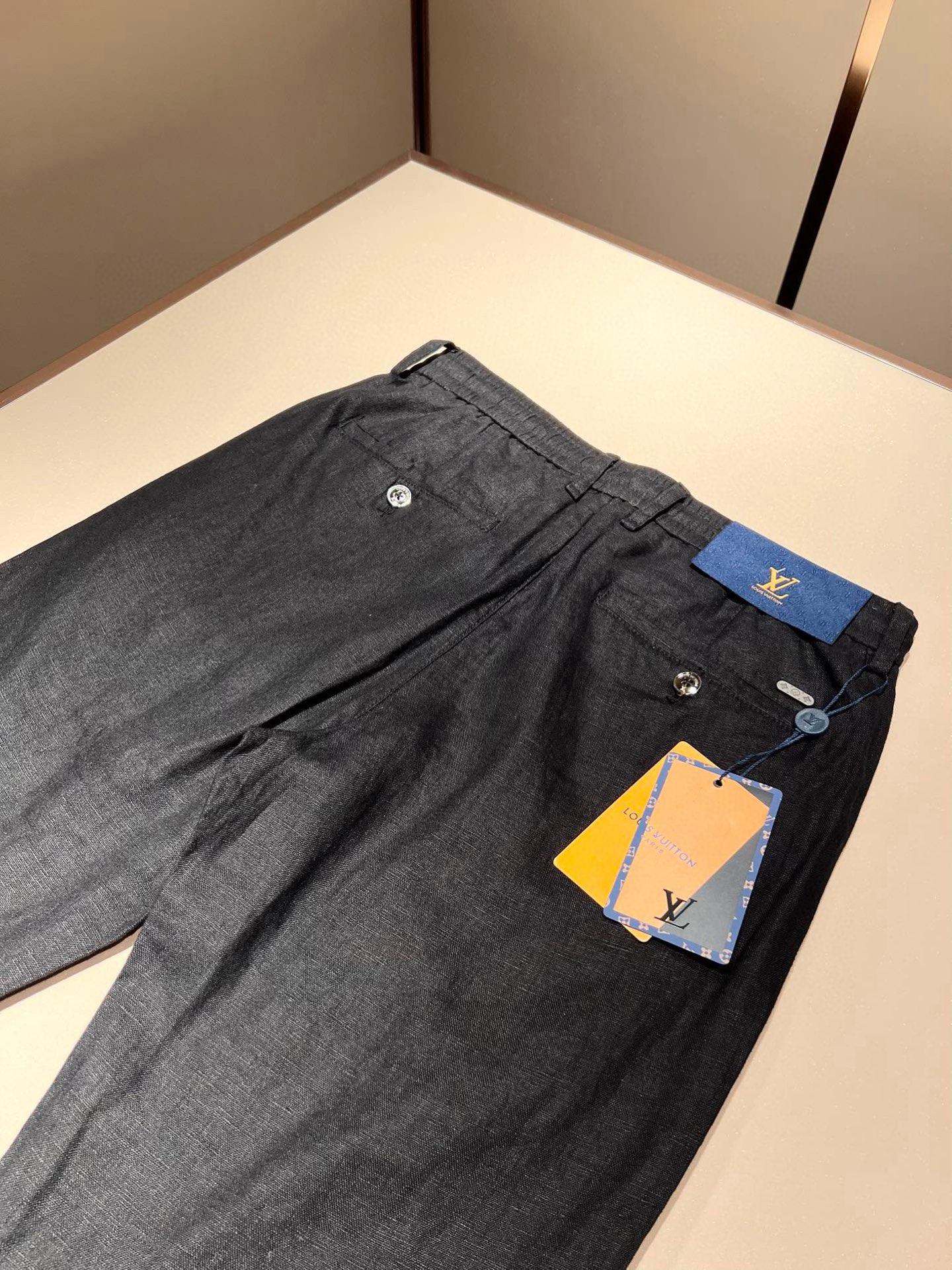 LouisVuitt*路易*登 2025秋冬新款男士棉麻休闲裤，男士经典时尚百搭商务休闲西裤! 都市精英