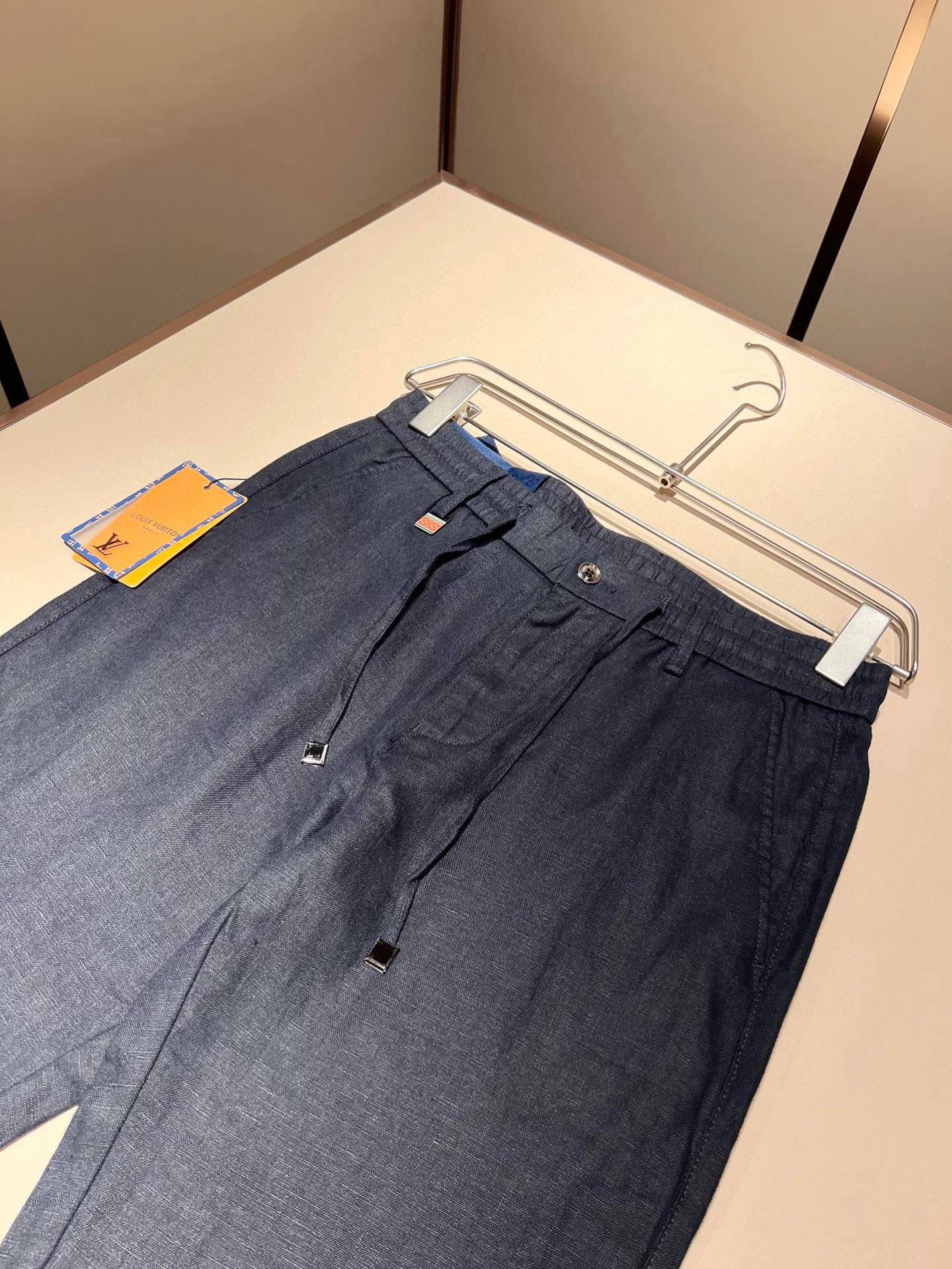 LouisVuitt*路易*登 2025秋冬新款男士棉麻休闲裤，男士经典时尚百搭商务休闲西裤! 都市精英