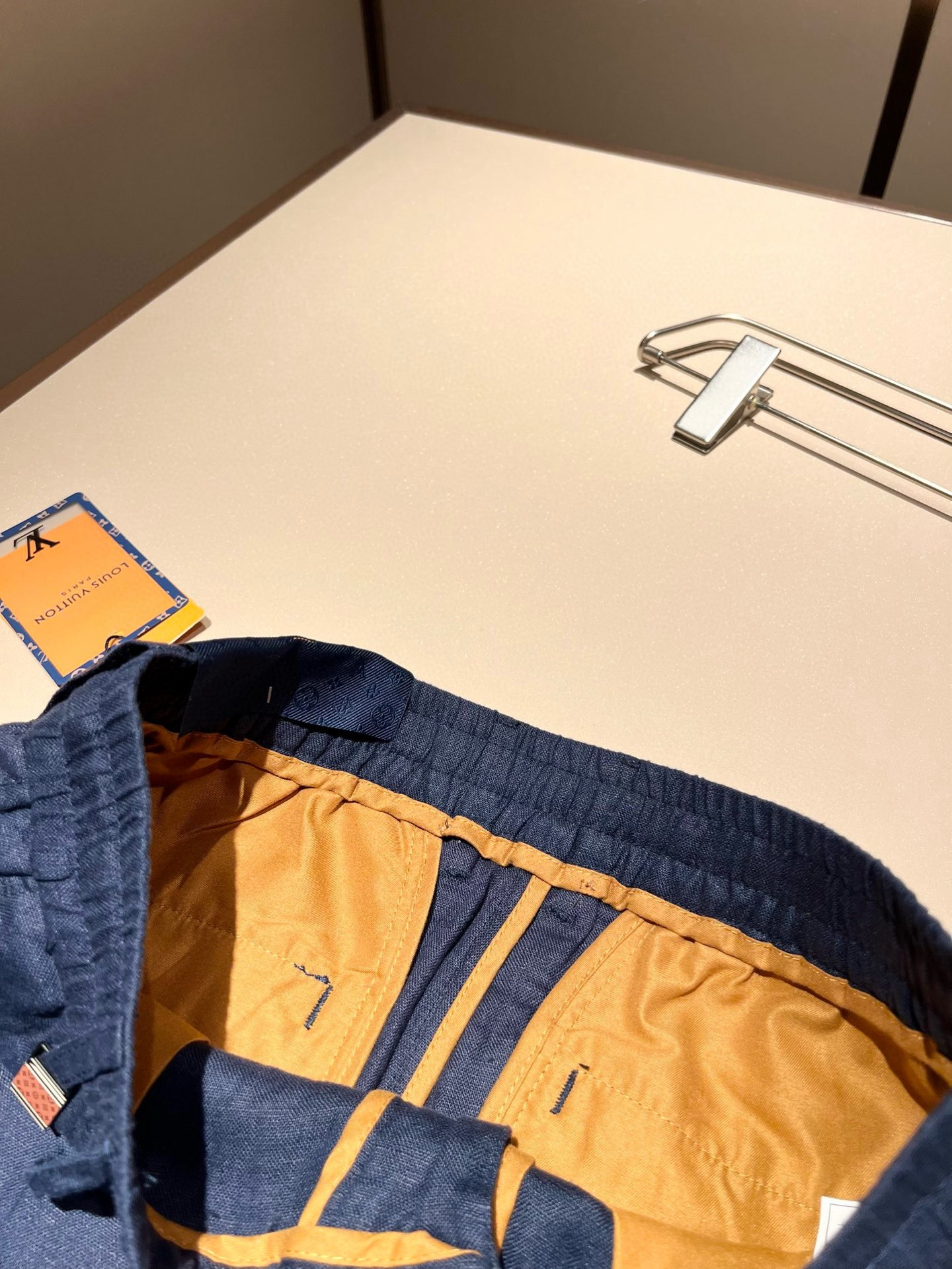 LouisVuitt*路易*登 2025秋冬新款男士棉麻休闲裤，男士经典时尚百搭商务休闲西裤! 都市精英