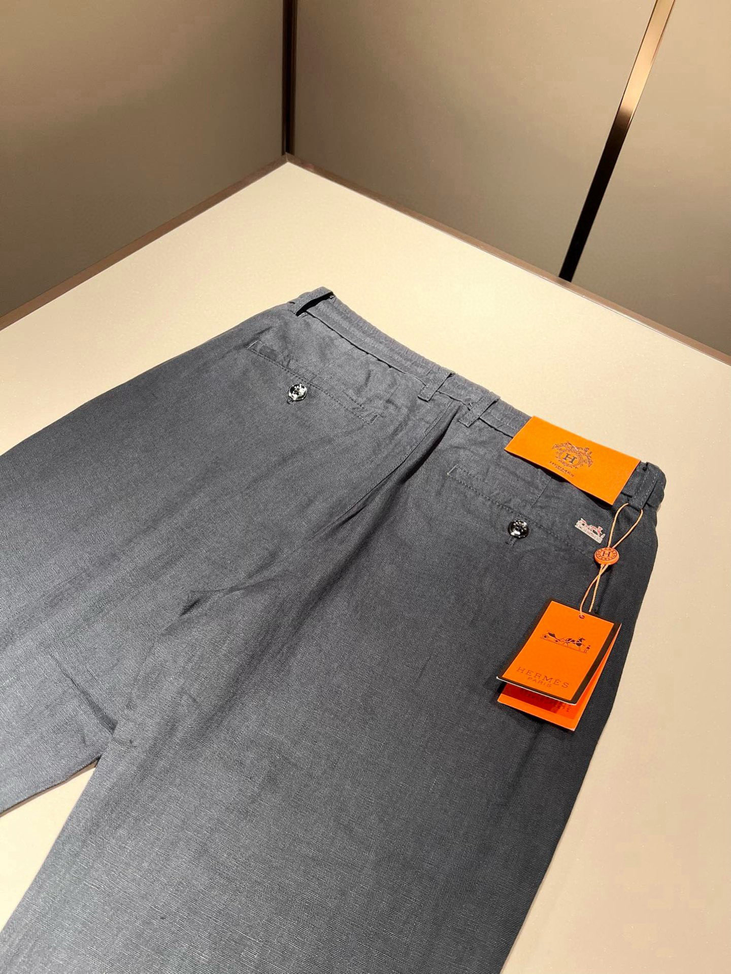 HERM*S 爱*仕 2025秋冬男士高端纯亚麻休闲裤 海外贸易公司渠道订单 ！男士休闲修身直筒休闲裤！