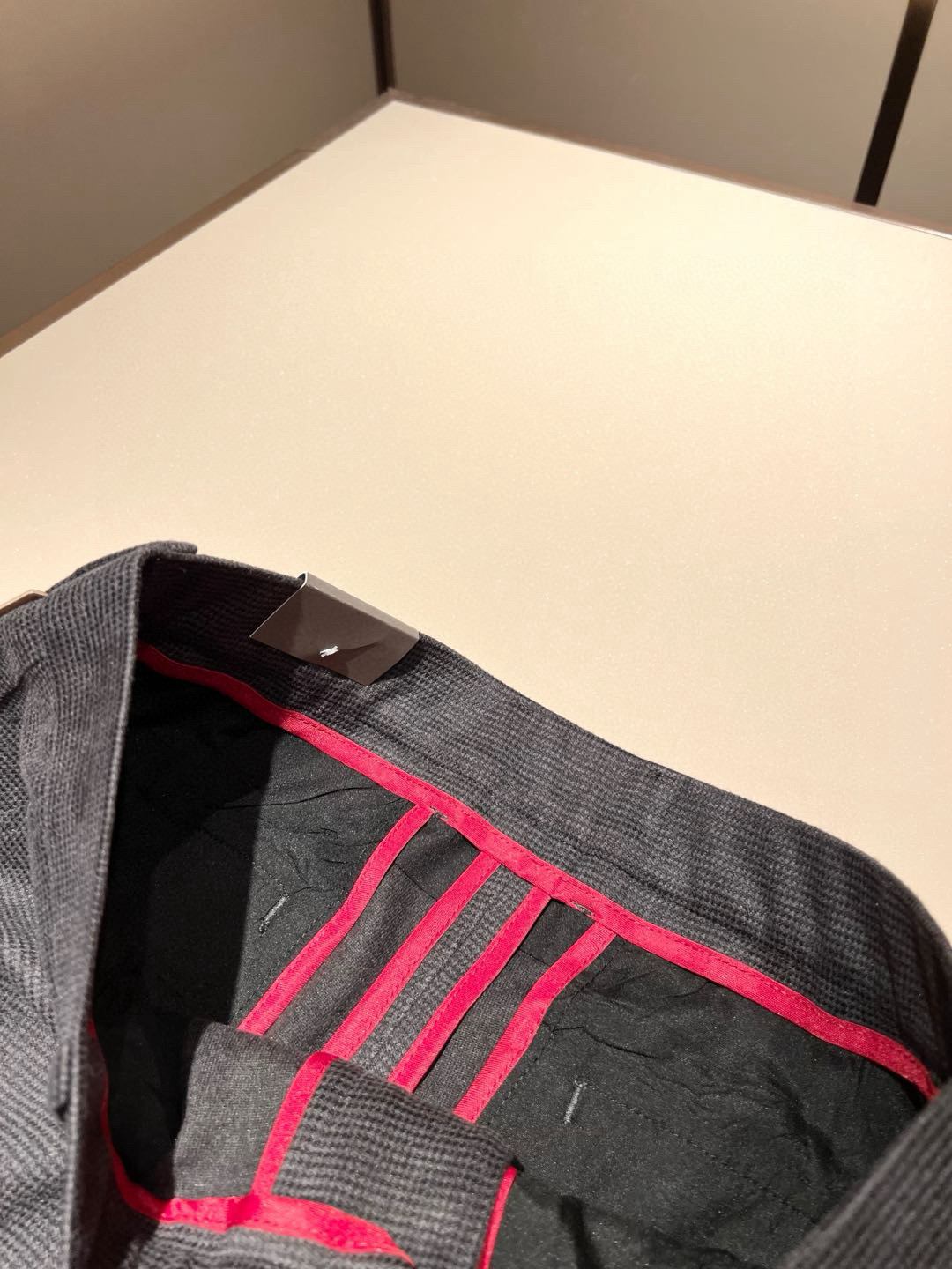 Arman阿*尼2025秋冬新款男士羊绒休闲西裤，贸易公司订单！官网同步 经典之作很好搭配衣服哦！原版进