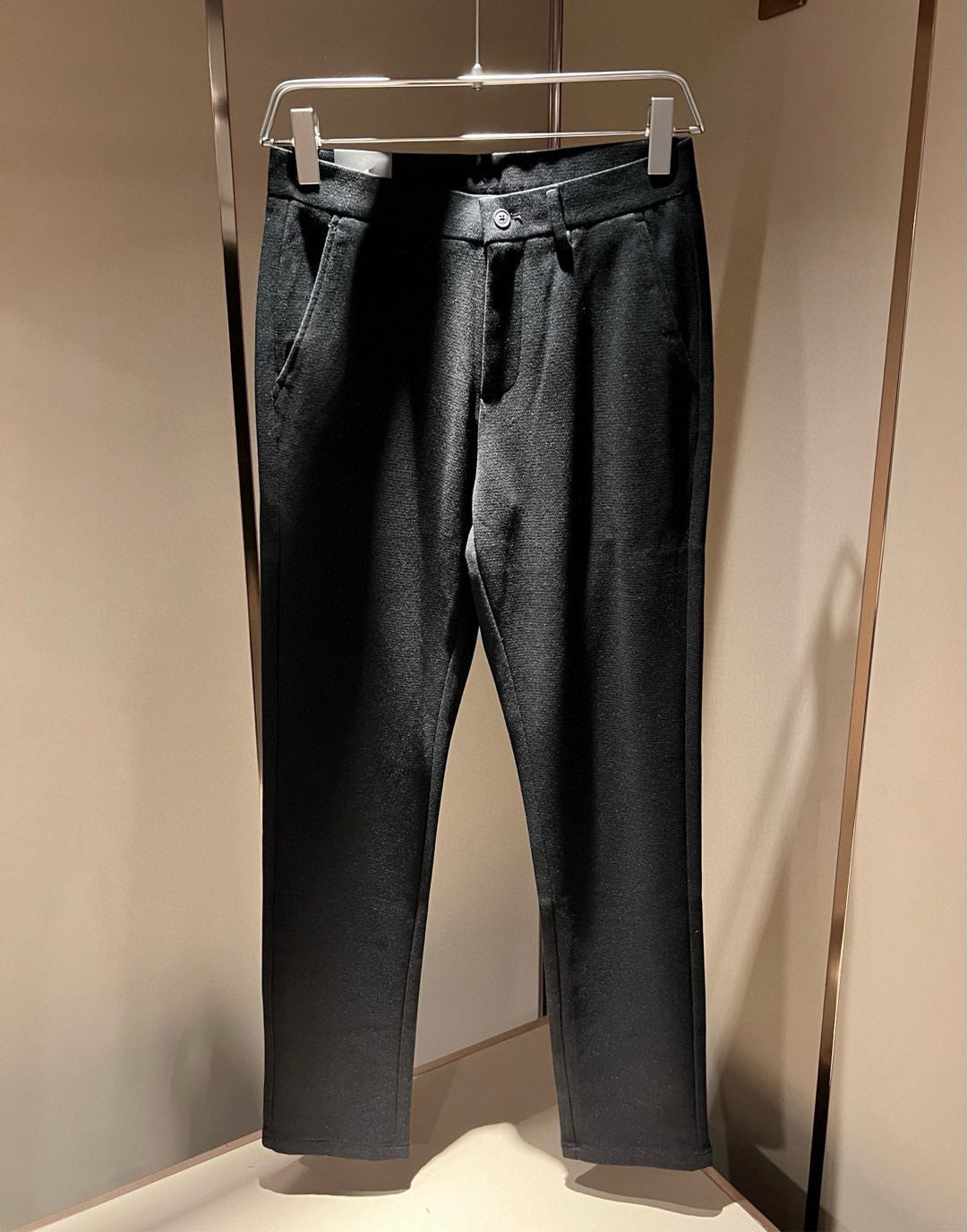 Arman阿*尼2025秋冬新款男士羊绒休闲西裤，贸易公司订单！官网同步 经典之作很好搭配衣服哦！原版进