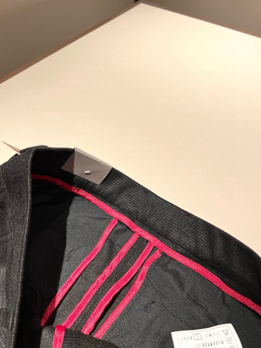 Arman阿*尼2025秋冬新款男士羊绒休闲西裤，贸易公司订单！官网同步 经典之作很好搭配衣服哦！原版进