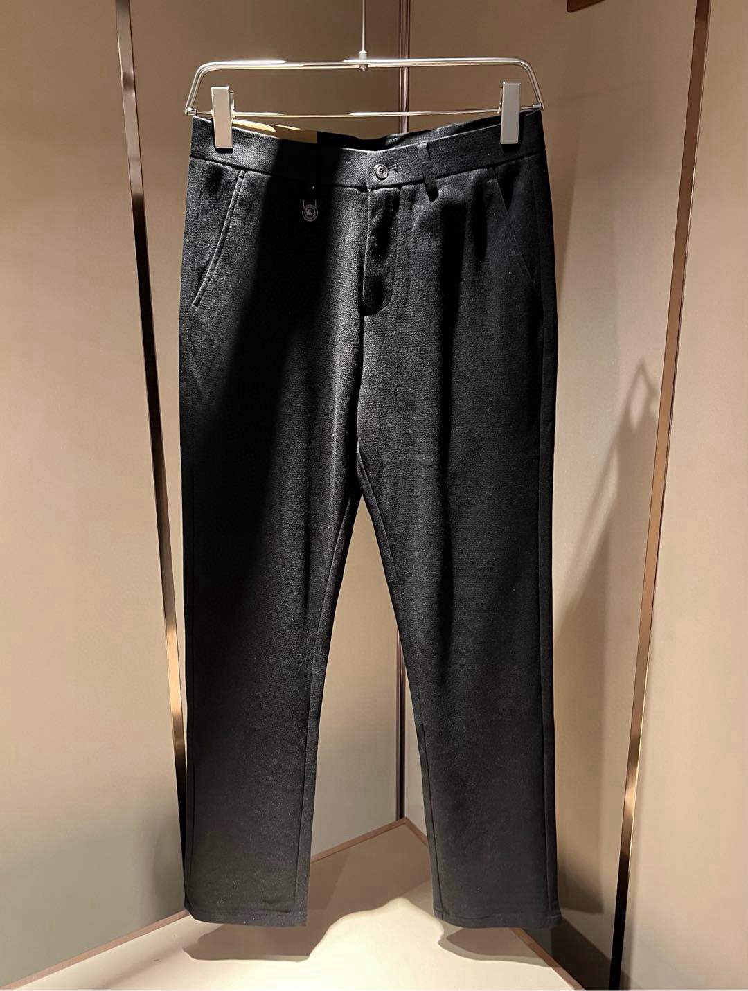 BURBER*Y巴*莉 2025秋冬男士休闲羊绒西裤，男士经典基础款小直筒裤 简洁纯色百搭款五金logo