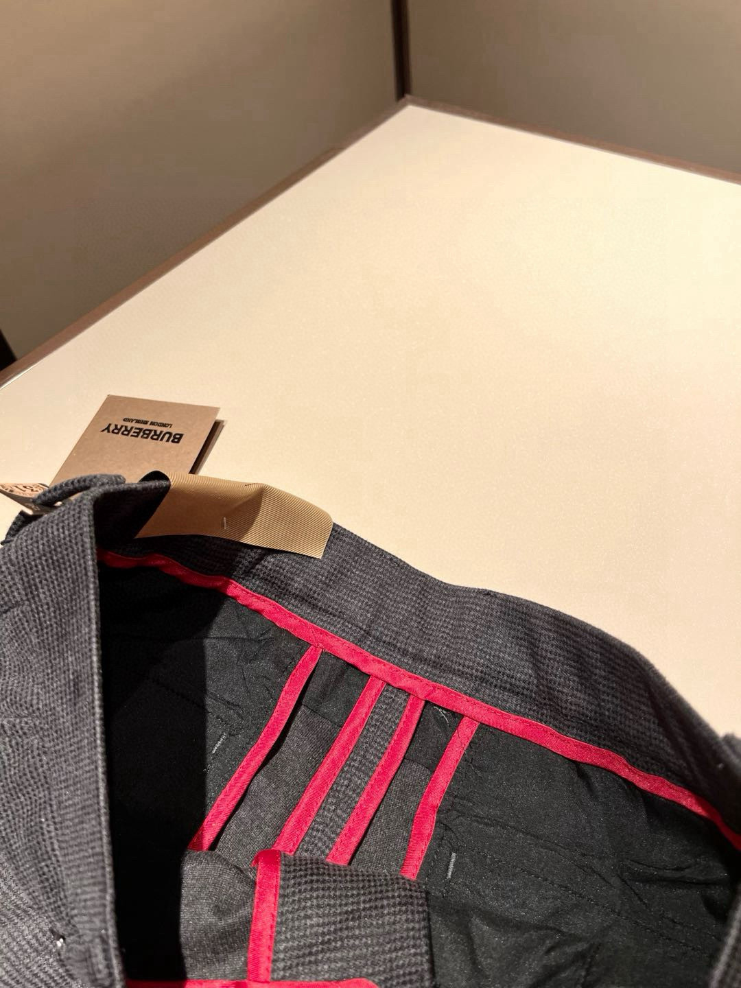 BURBER*Y巴*莉 2025秋冬男士休闲羊绒西裤，男士经典基础款小直筒裤 简洁纯色百搭款五金logo