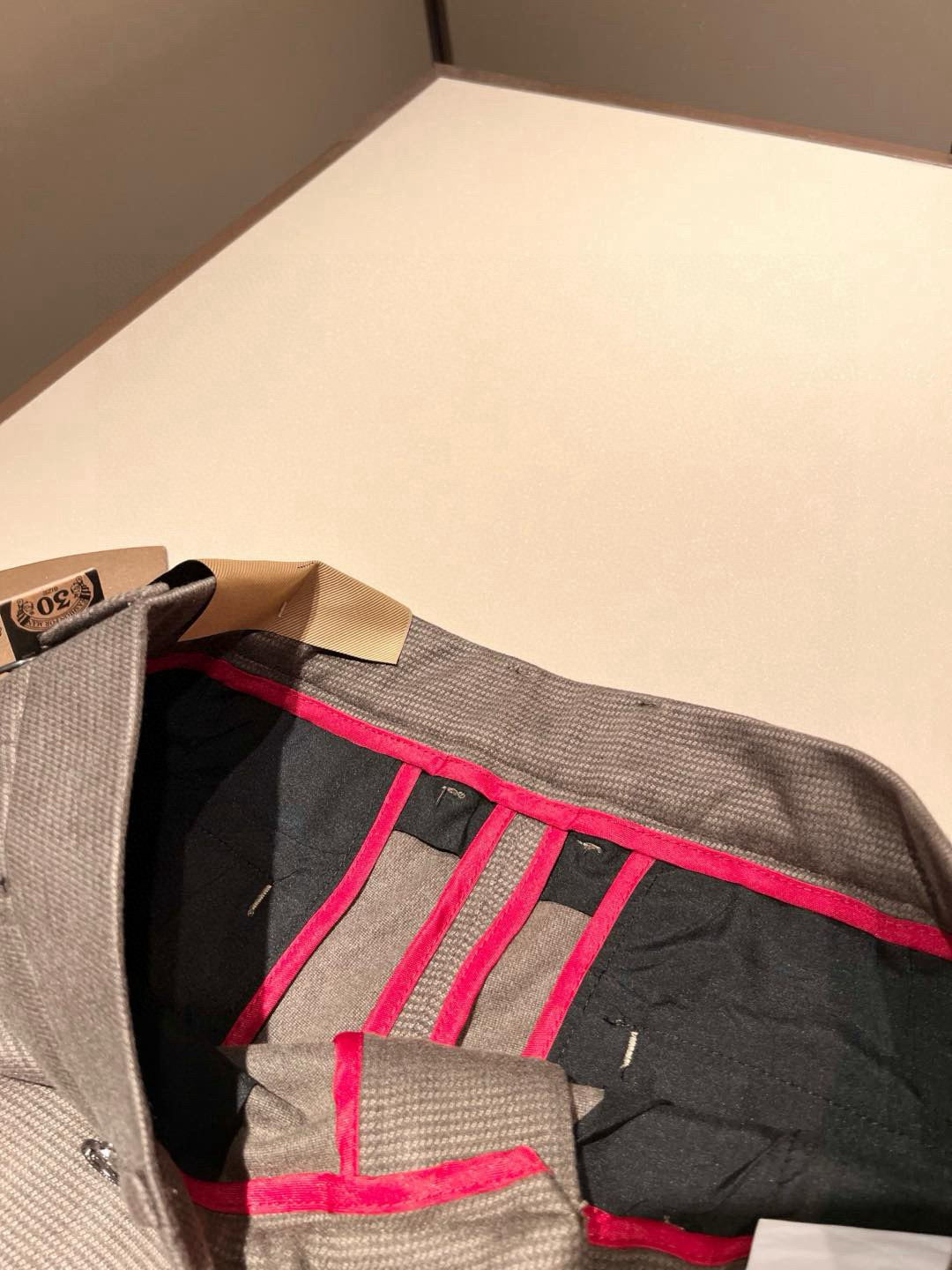 BURBER*Y巴*莉 2025秋冬男士休闲羊绒西裤，男士经典基础款小直筒裤 简洁纯色百搭款五金logo