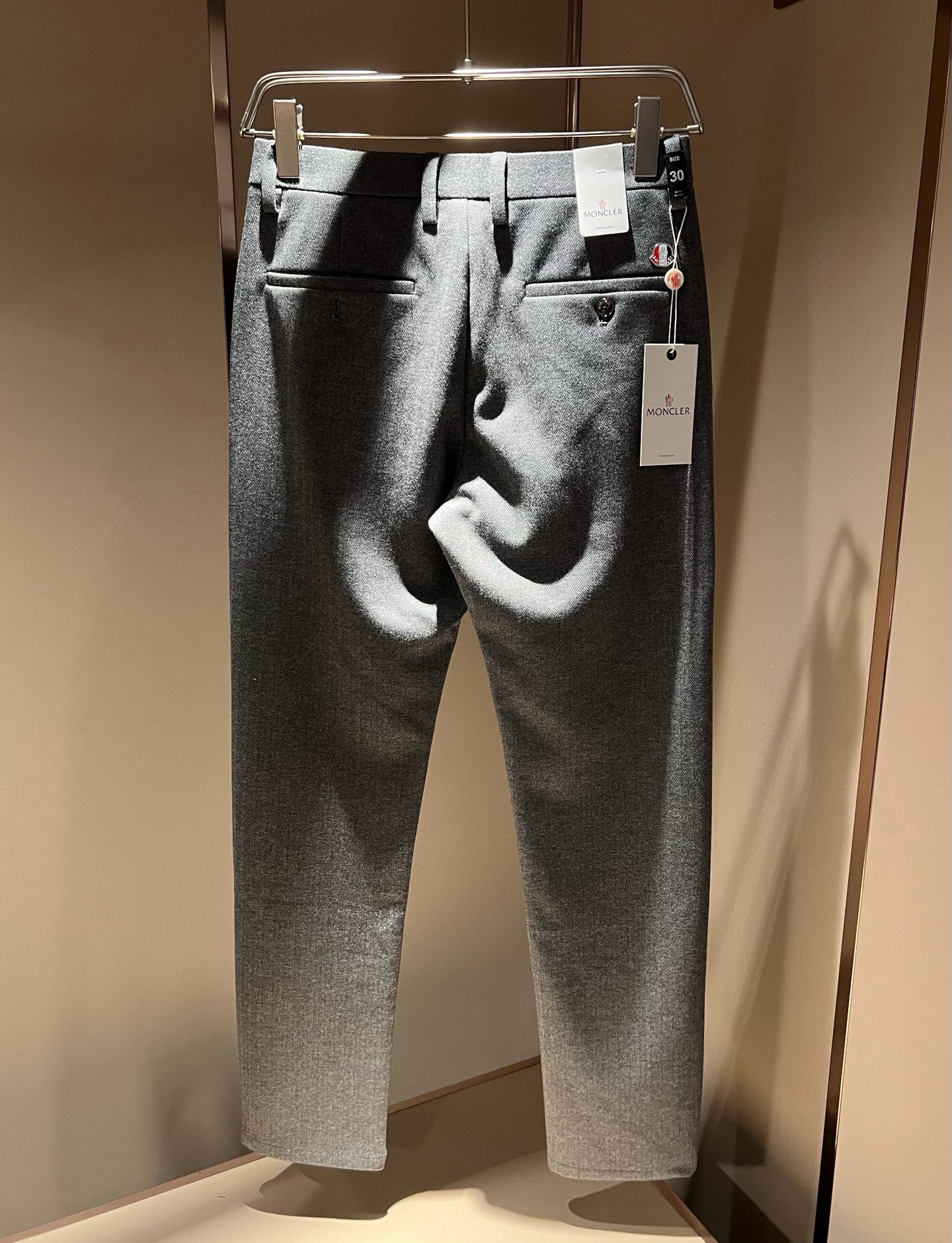 Moncl*r蒙*口2025秋冬最新的贸易订单休闲羊绒西裤！全品相！！原版logo五金辅料设计！定制专属