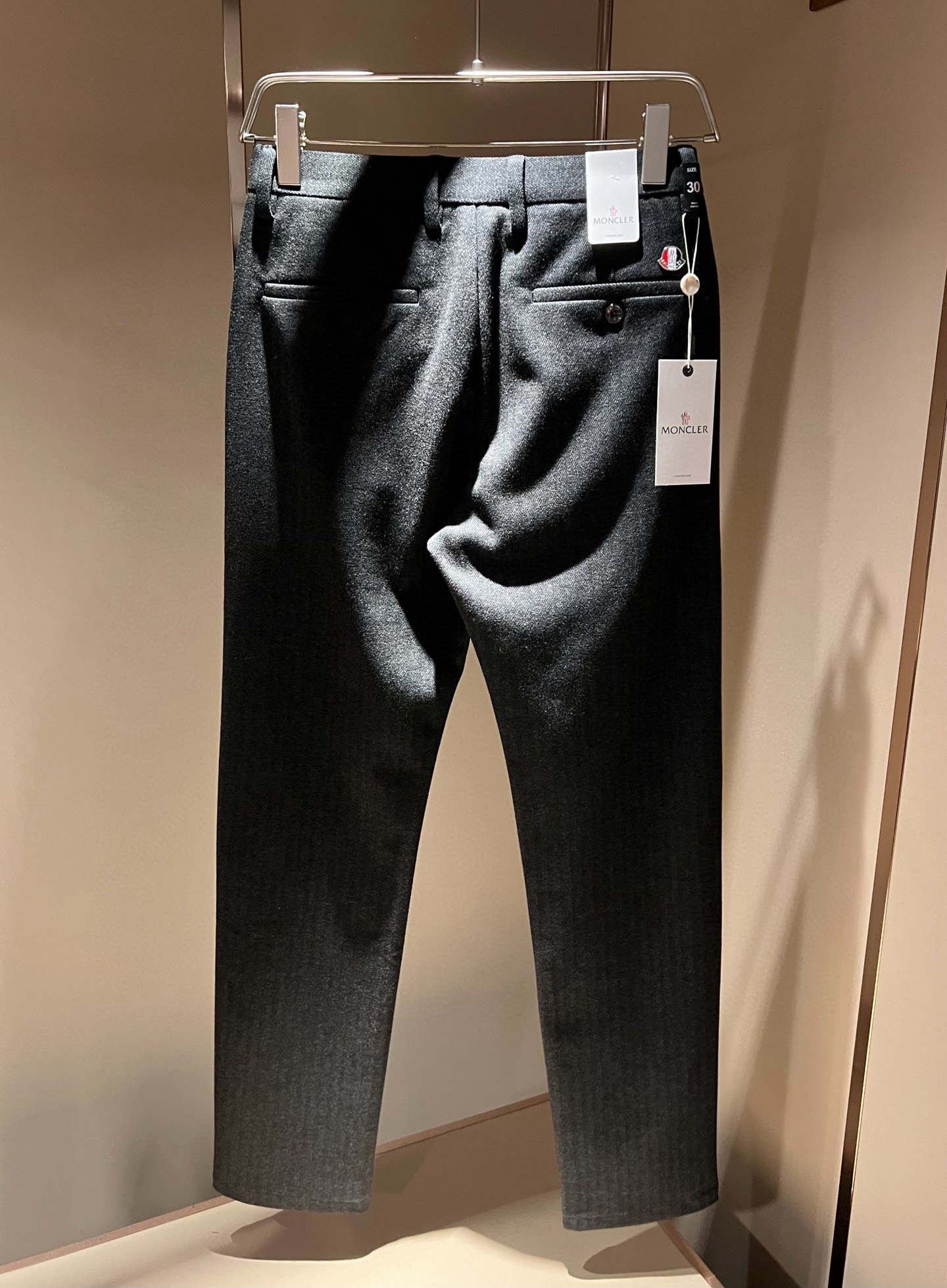 Moncl*r蒙*口2025秋冬最新的贸易订单休闲羊绒西裤！全品相！！原版logo五金辅料设计！定制专属