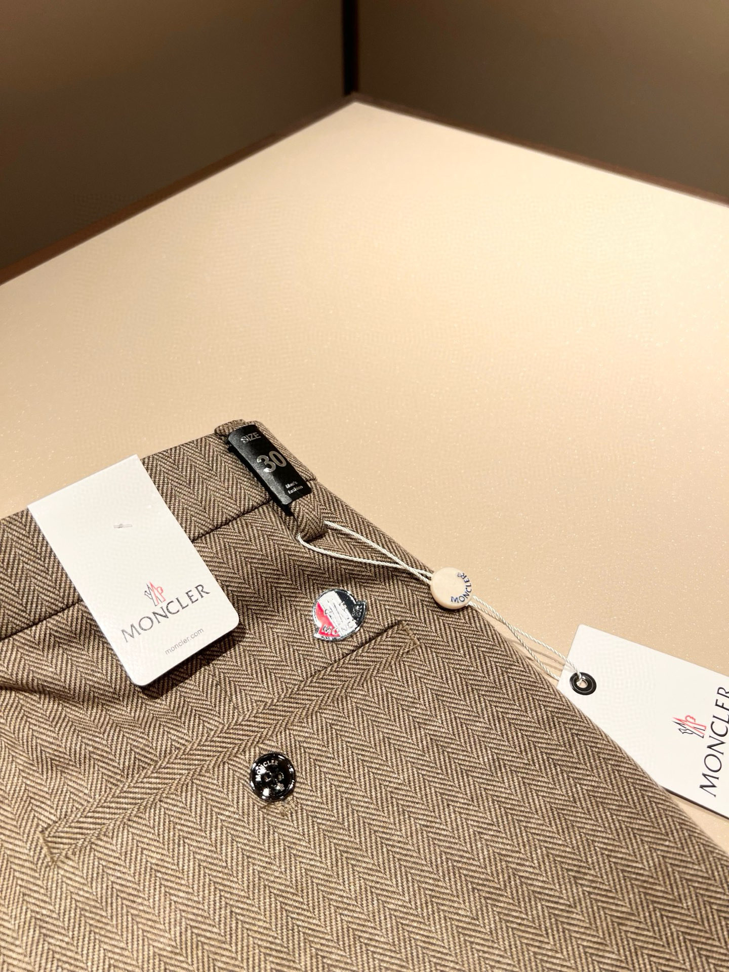 Moncl*r蒙*口2025秋冬最新的贸易订单休闲羊绒西裤！全品相！！原版logo五金辅料设计！定制专属