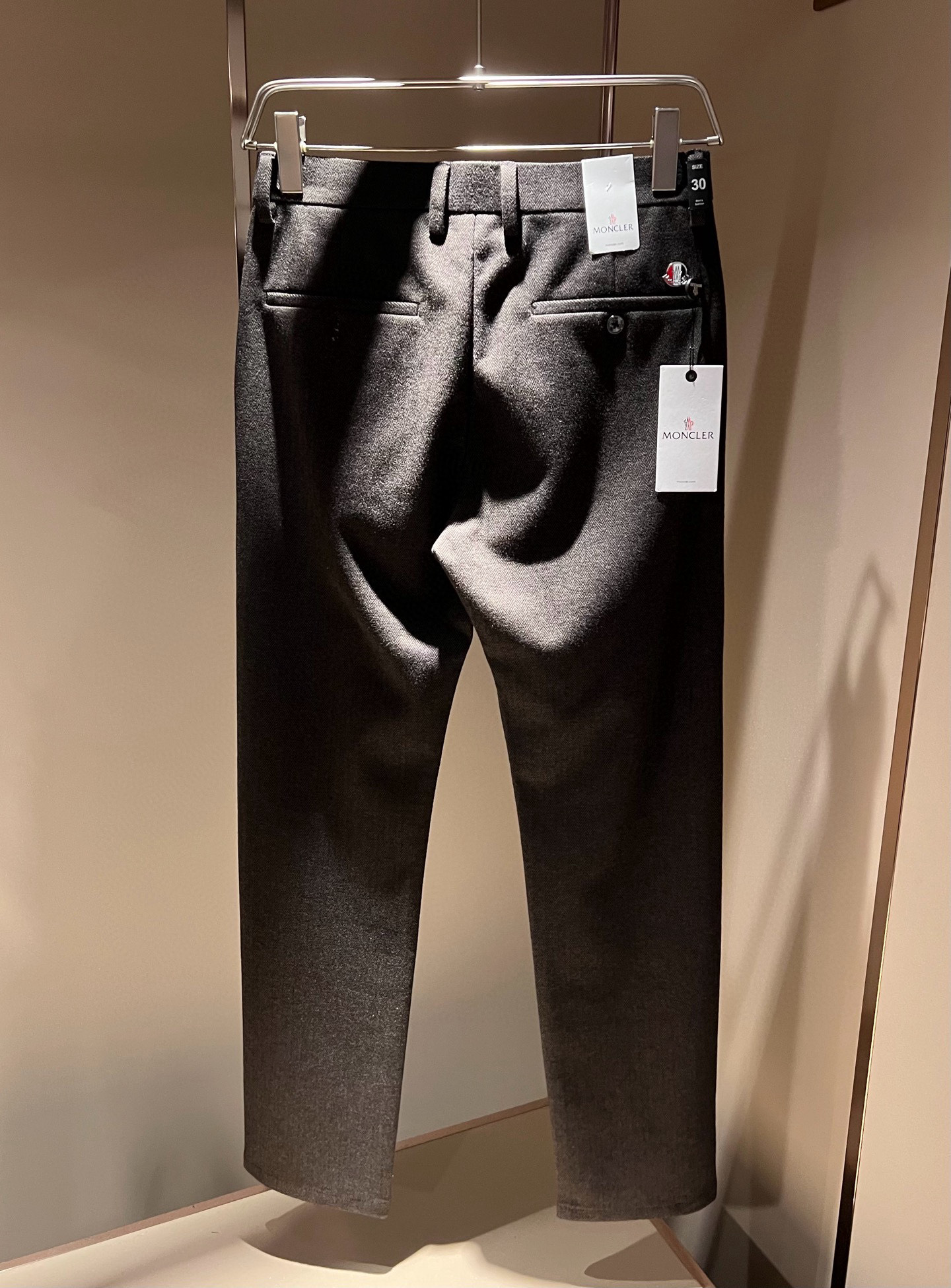 Moncl*r蒙*口2025秋冬最新的贸易订单休闲羊绒西裤！全品相！！原版logo五金辅料设计！定制专属