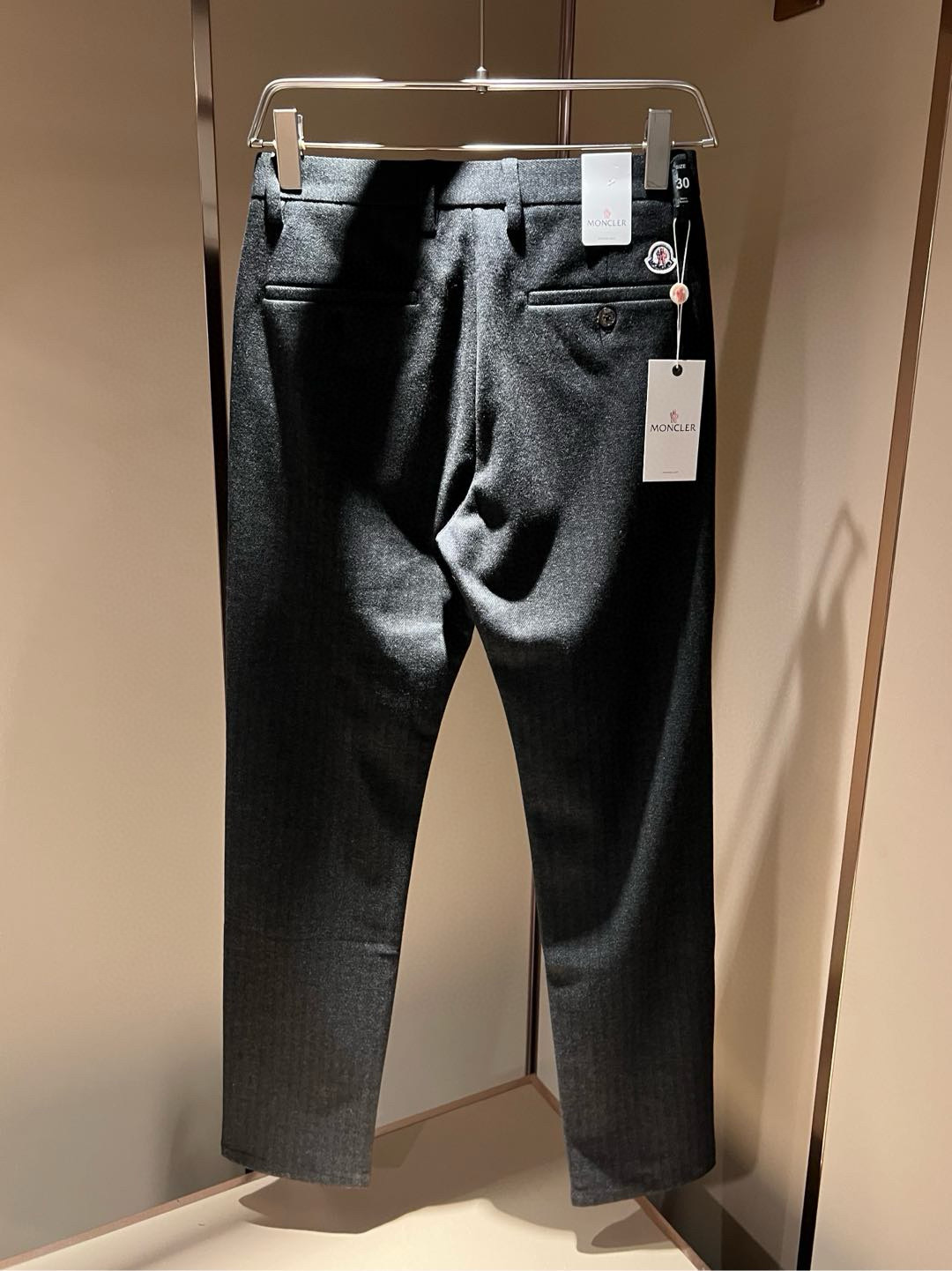 Moncl*r蒙*口2025秋冬最新的贸易订单休闲羊绒西裤！全品相！！原版logo五金辅料设计！定制专属