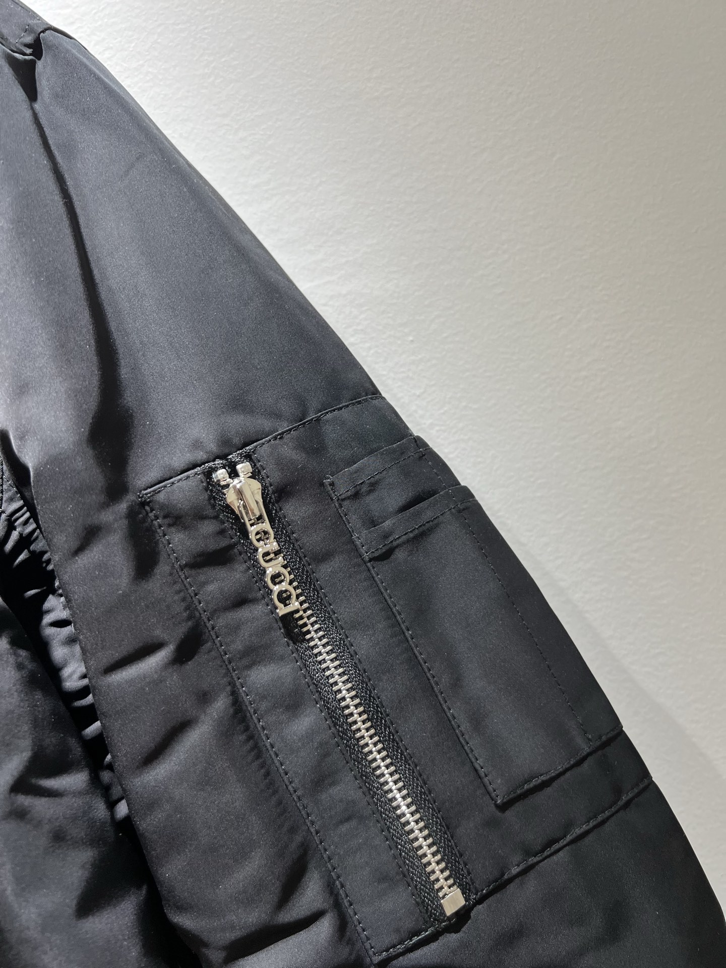 Gucc*古家 2025秋冬最新系列！男女同款👫棉服夹克外套，贸易公司渠道稀出，同步官网发售 ！ 新时尚