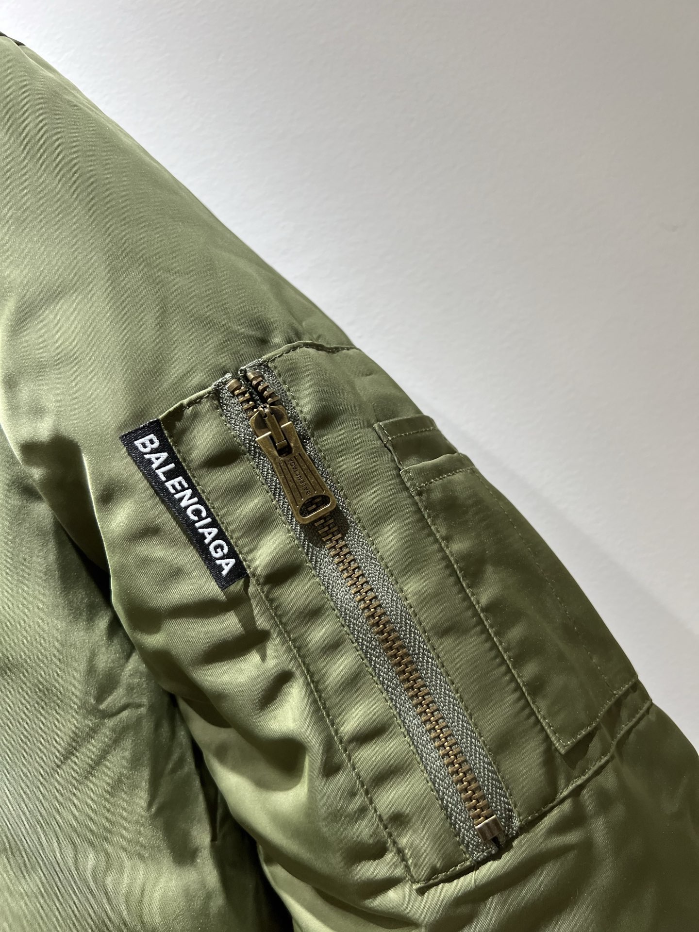 BALENCIA*巴黎*家 2025秋冬最新款休闲百搭休闲棉服夹克外套，男女同款👫❤️经典标志五金log