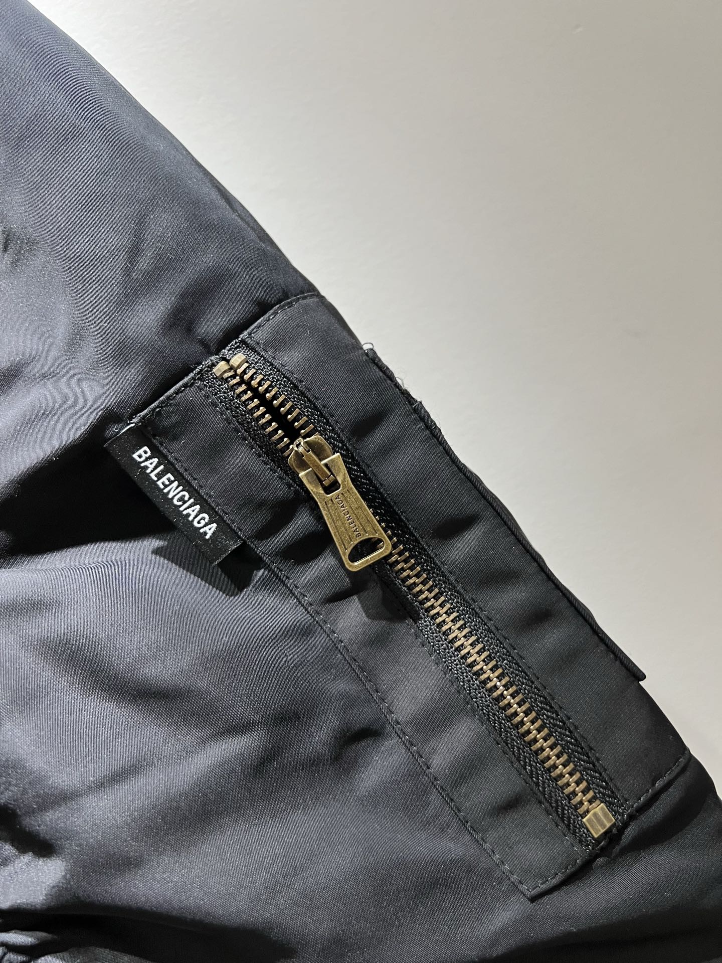 BALENCIA*巴黎*家 2025秋冬最新款休闲百搭休闲棉服夹克外套，男女同款👫❤️经典标志五金log