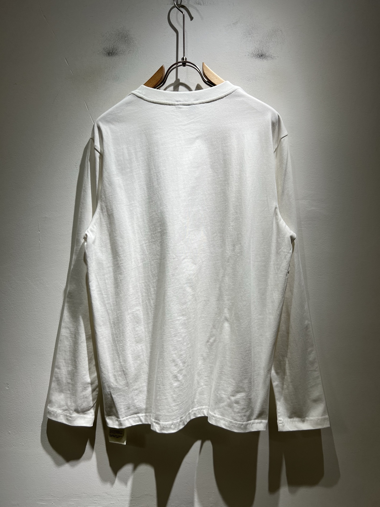 FEN*I 芬*迪2025秋冬新款FD家族FF男女同款👫打底衫，男女同款👫百搭极简短袖。意大利原厂订单，