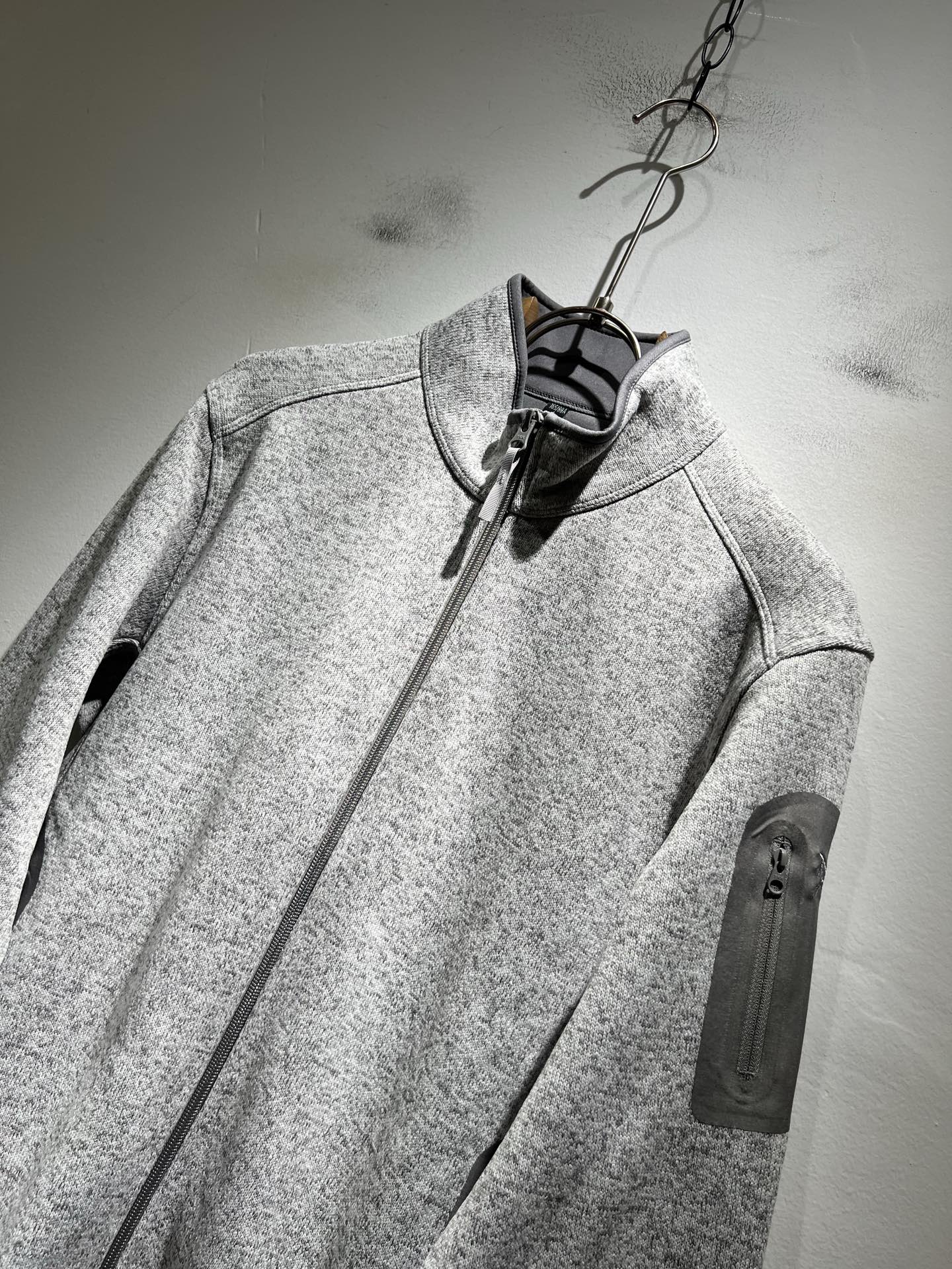 ARCTER*X始*祖鸟 2025秋冬新款男女同款👫夹克外套，户外品牌可能大家第一想到的就是加拿大鹅、始