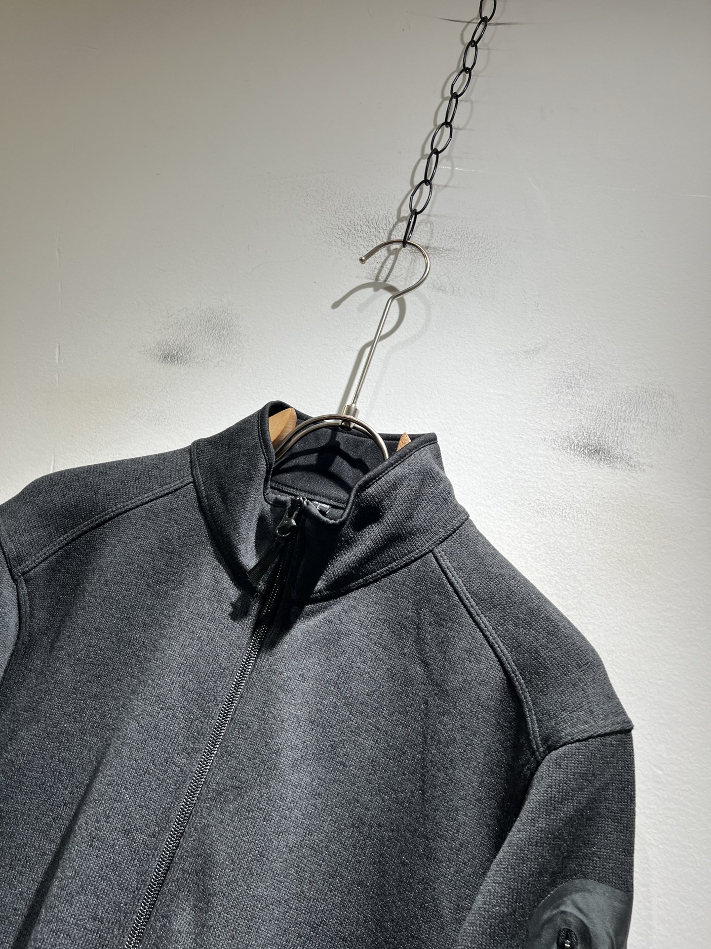 ARCTER*X始*祖鸟 2025秋冬新款男女同款👫夹克外套，户外品牌可能大家第一想到的就是加拿大鹅、始