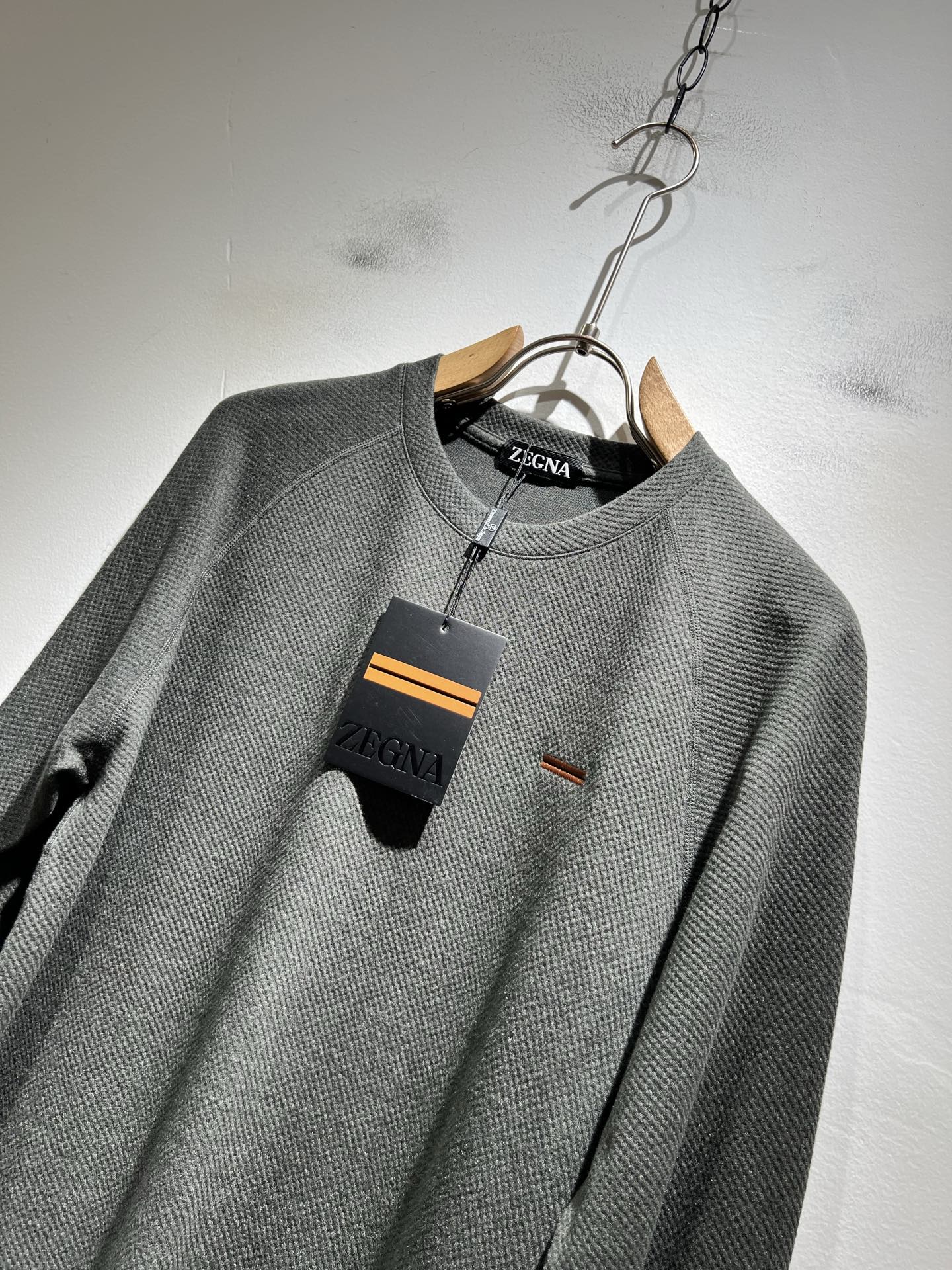 Ermenegildo Zeg*a杰*亚 2025秋冬新品男士长袖休闲打底衫，外贸公司订单！是杰尼亚经典