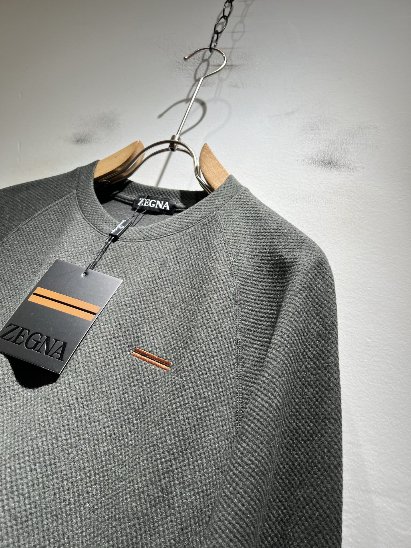 Ermenegildo Zeg*a杰*亚 2025秋冬新品男士长袖休闲打底衫，外贸公司订单！是杰尼亚经典