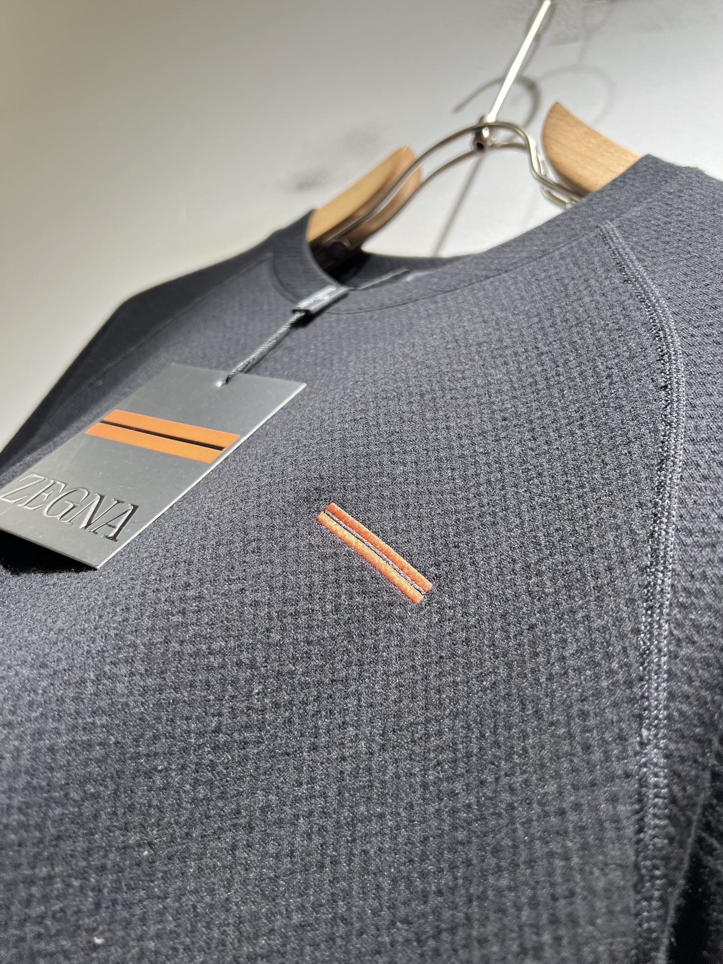 Ermenegildo Zeg*a杰*亚 2025秋冬新品男士长袖休闲打底衫，外贸公司订单！是杰尼亚经典