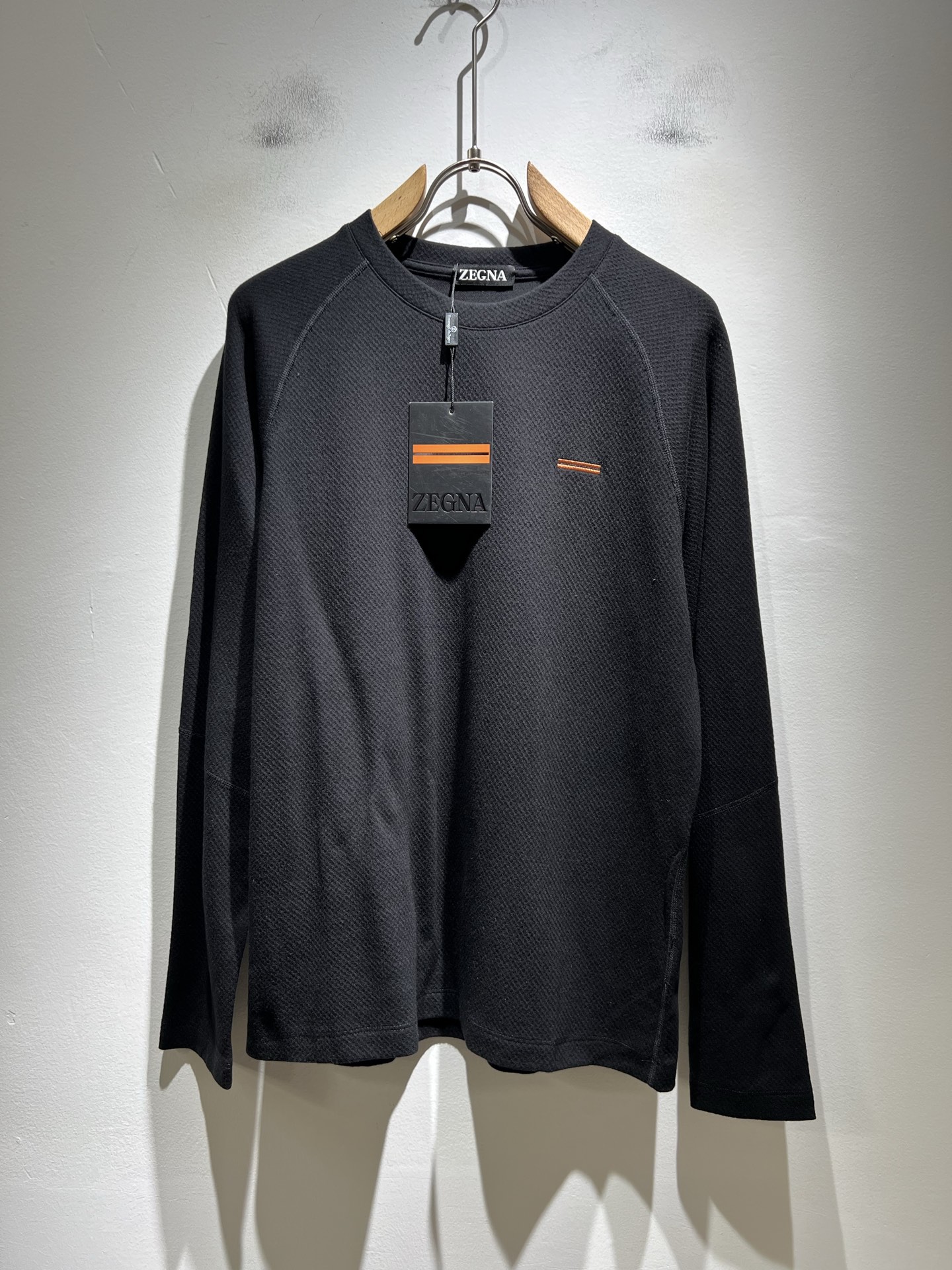 Ermenegildo Zeg*a杰*亚 2025秋冬新品男士长袖休闲打底衫，外贸公司订单！是杰尼亚经典