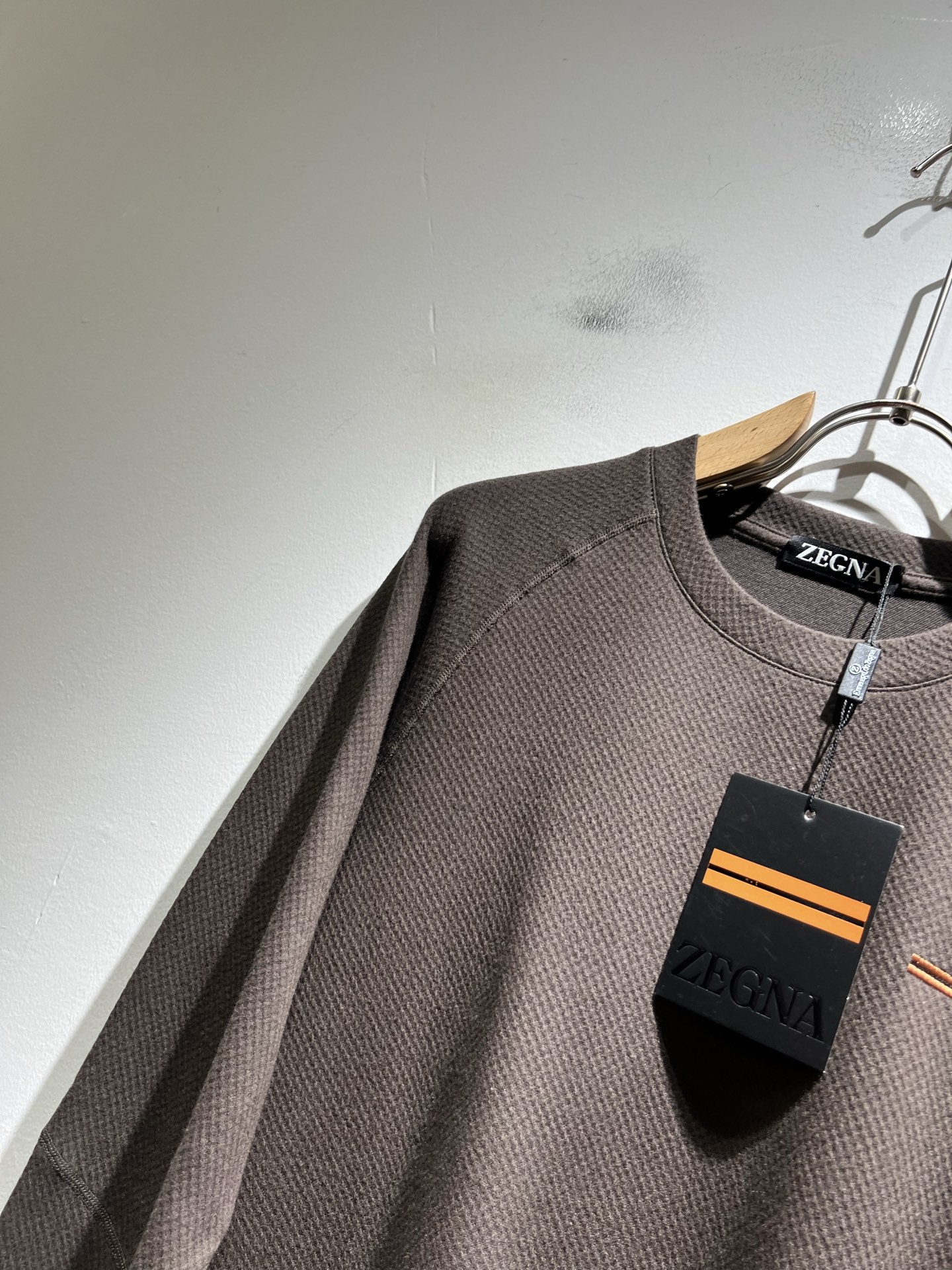 Ermenegildo Zeg*a杰*亚 2025秋冬新品男士长袖休闲打底衫，外贸公司订单！是杰尼亚经典