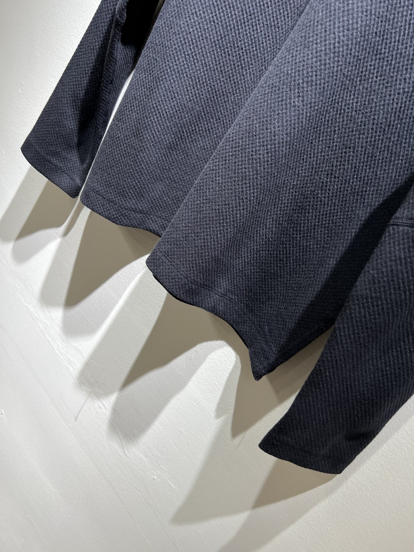 Ermenegildo Zeg*a杰*亚 2025秋冬新品男士长袖休闲打底衫，外贸公司订单！是杰尼亚经典