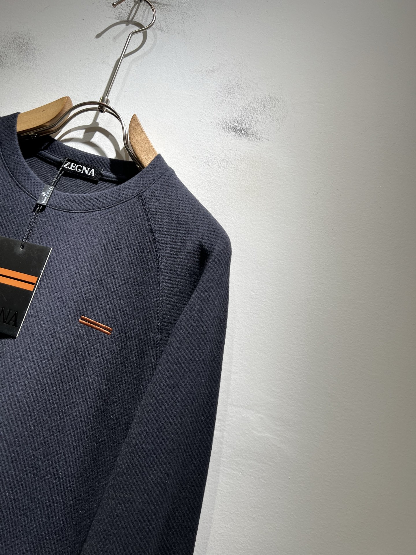 Ermenegildo Zeg*a杰*亚 2025秋冬新品男士长袖休闲打底衫，外贸公司订单！是杰尼亚经典