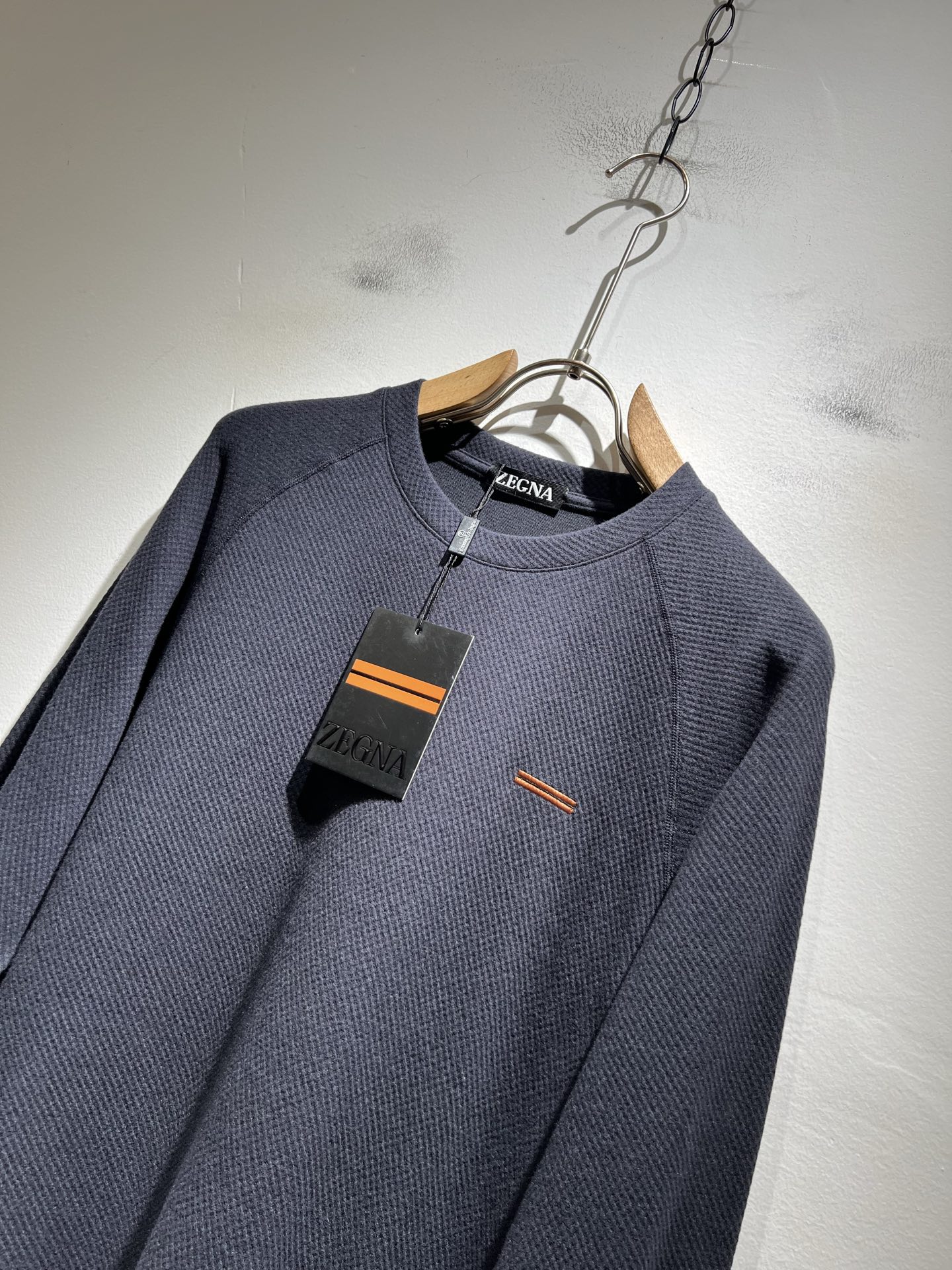 Ermenegildo Zeg*a杰*亚 2025秋冬新品男士长袖休闲打底衫，外贸公司订单！是杰尼亚经典