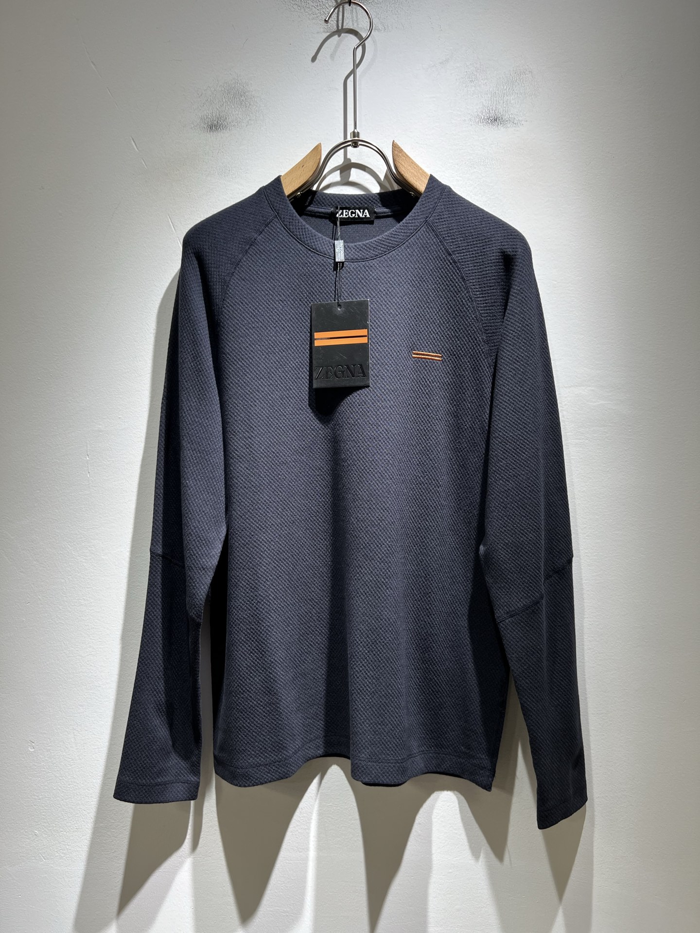 Ermenegildo Zeg*a杰*亚 2025秋冬新品男士长袖休闲打底衫，外贸公司订单！是杰尼亚经典