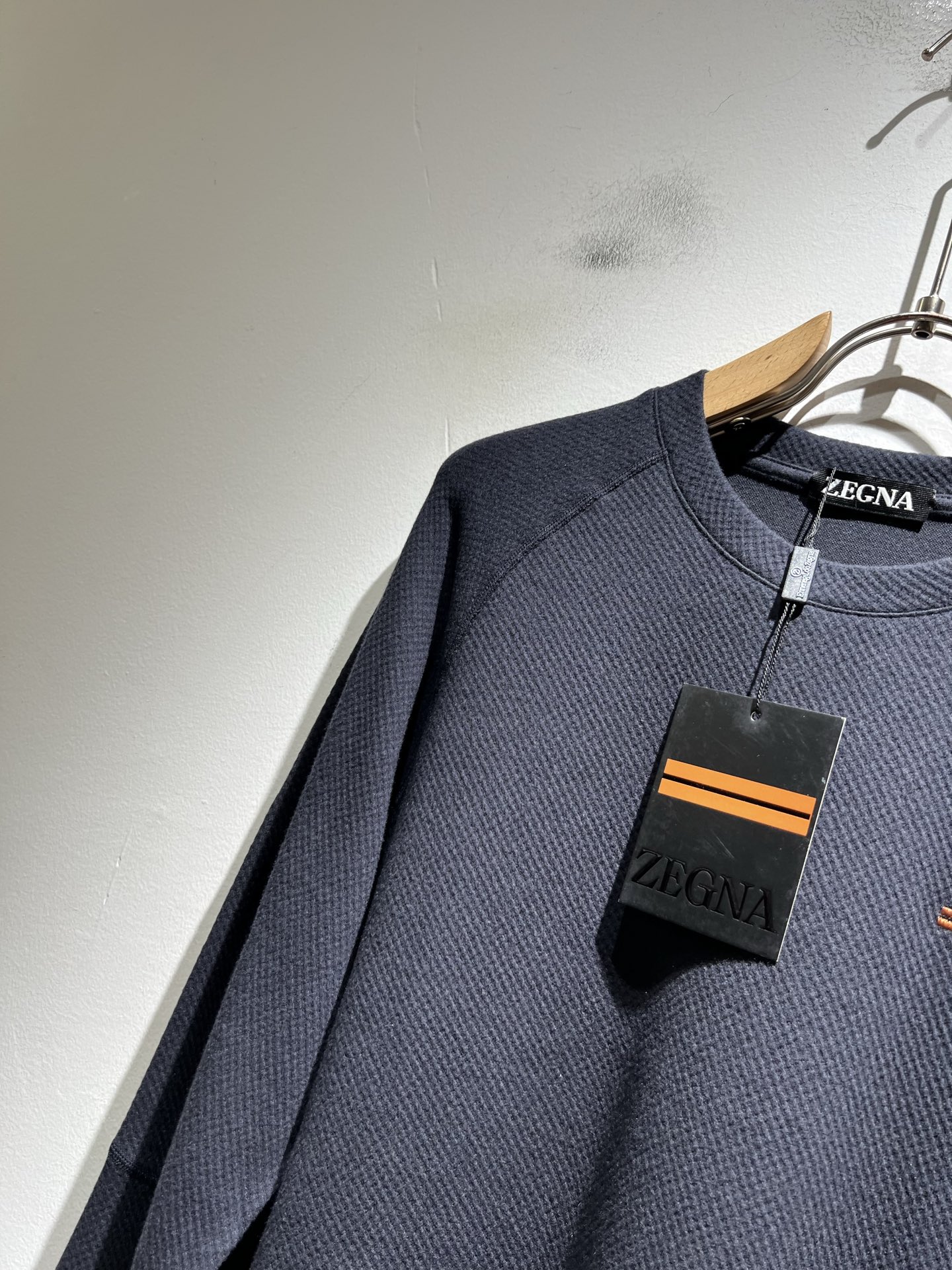 Ermenegildo Zeg*a杰*亚 2025秋冬新品男士长袖休闲打底衫，外贸公司订单！是杰尼亚经典