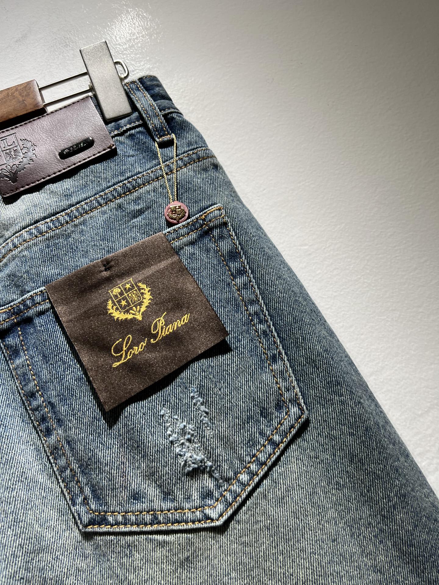 Loro Piana诺悠翩雅 2025秋冬新品男士时装款高端休闲裤，香港洋行渠道货，日本原厂出品，纯血统