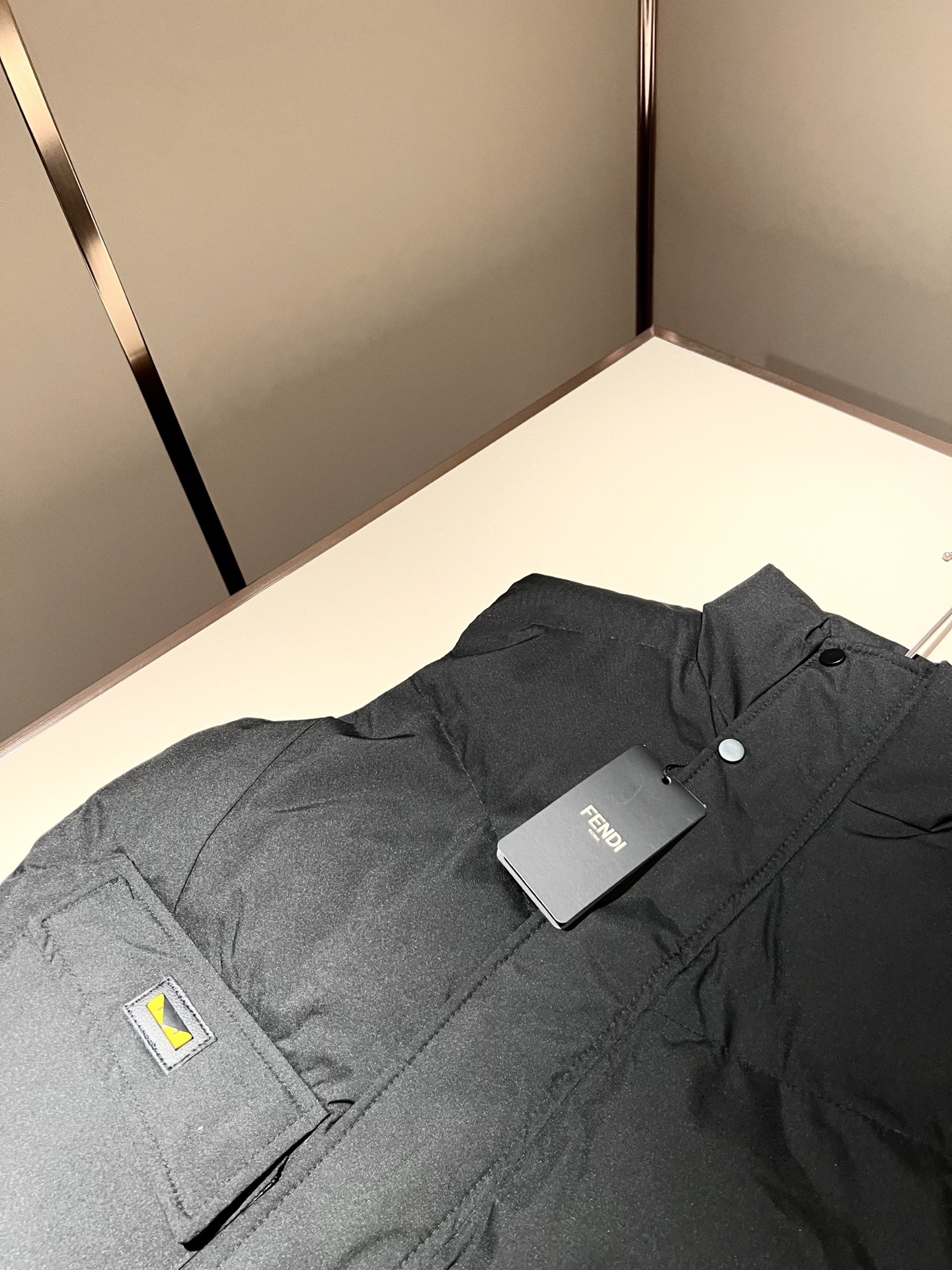 Fen*di芬*迪 原单代购精品 2025秋冬官网最新款男女同款👫羽绒马甲外套，原版订制客供聚酯纤维面料