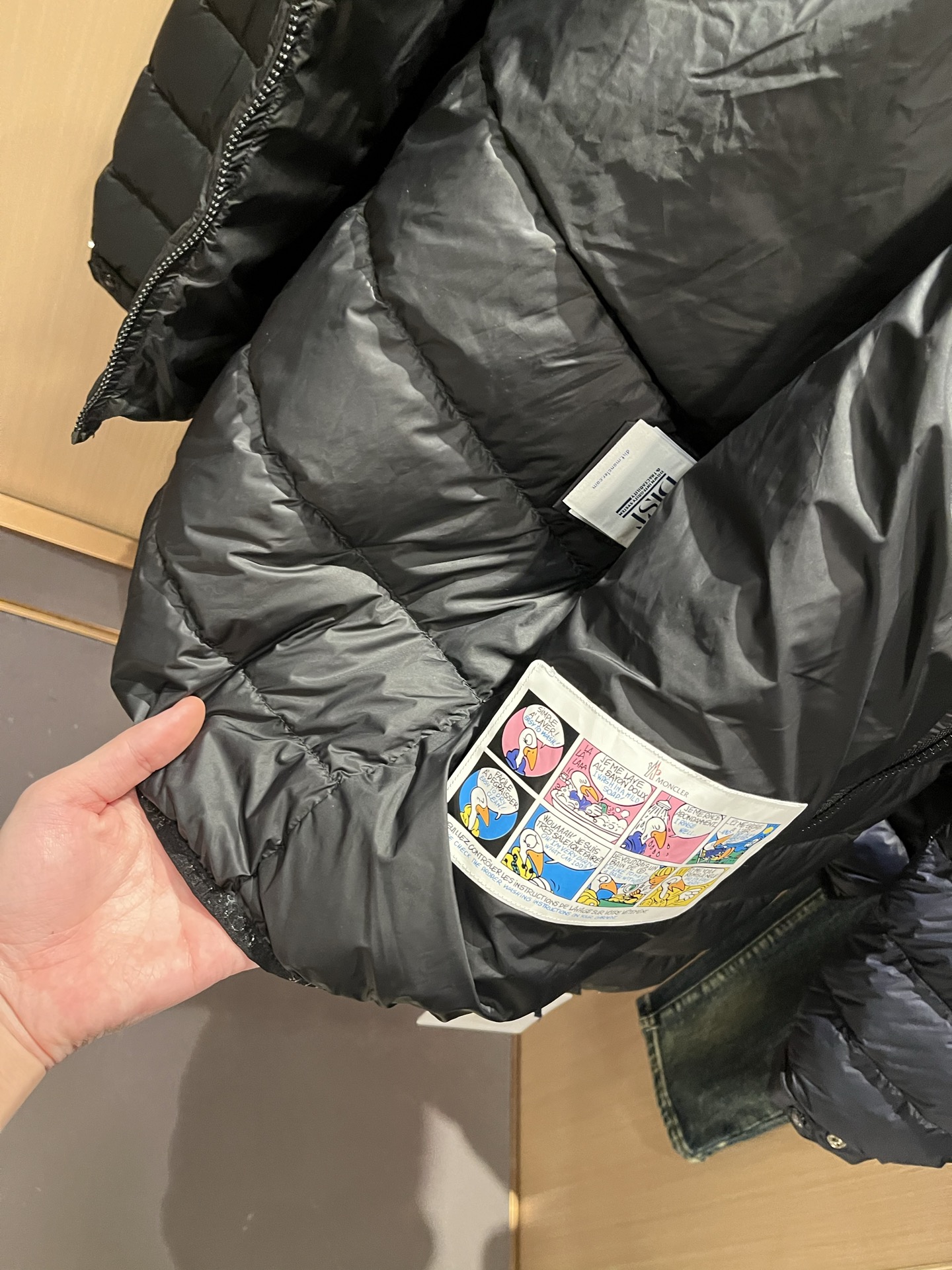 Mon*ler蒙口 2025秋冬新款男女同款👫羽绒服 ！年度的压轴款登场...匠心技艺于一身的经典款.高