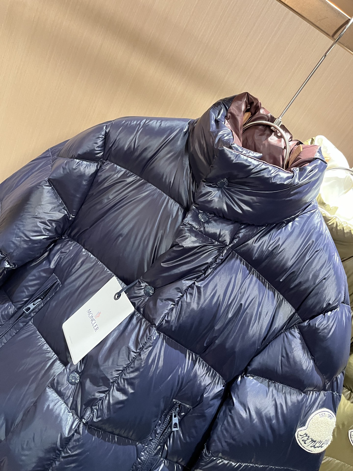 Mon*ler蒙口 2025秋冬新款男女同款👫羽绒服 ！年度的压轴款登场...匠心技艺于一身的经典款.高