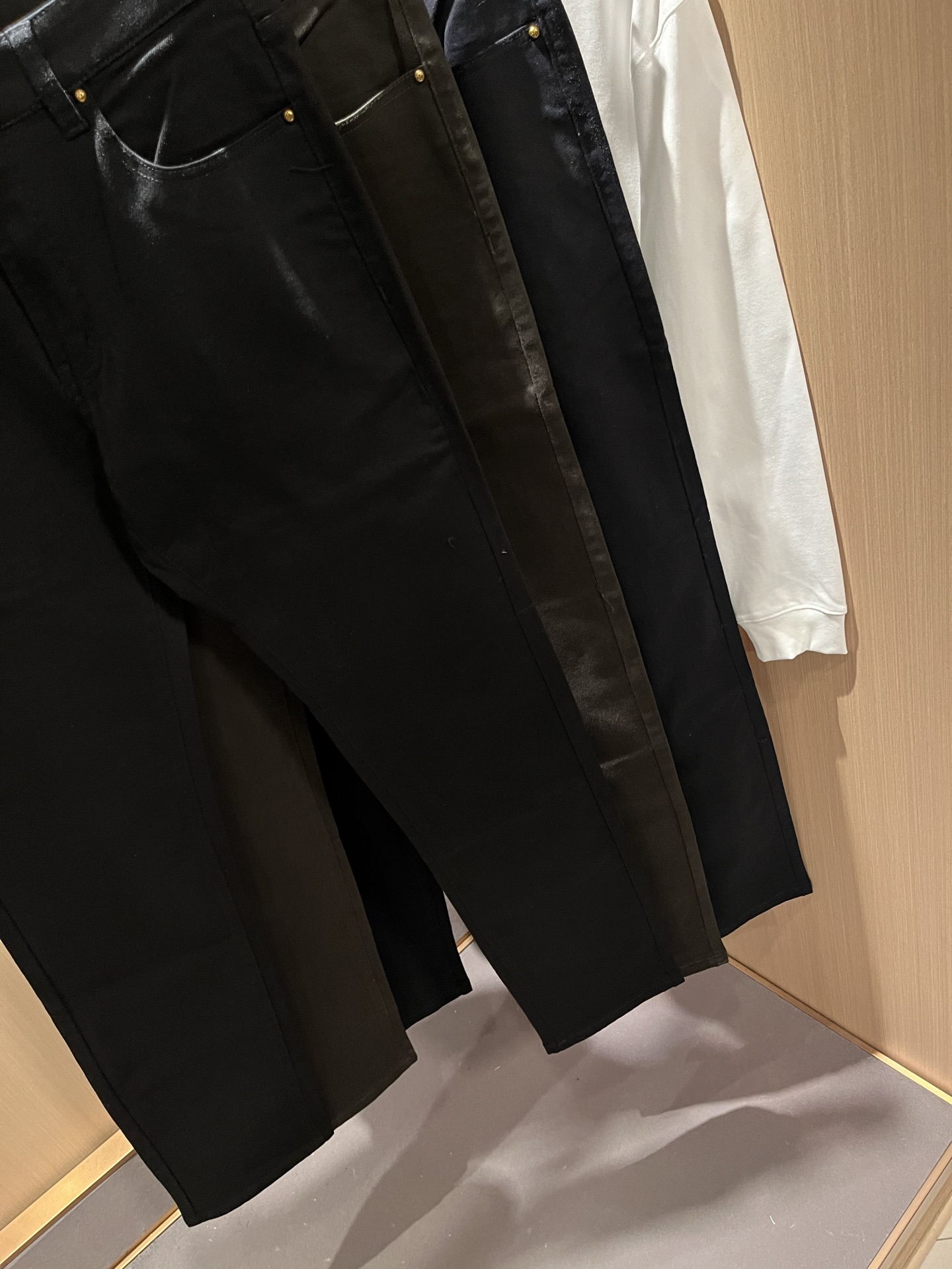 LouisVuitt*路易*登 2025秋冬新款男士休闲西裤，男士经典时尚百搭商务休闲西裤! 都市精英商