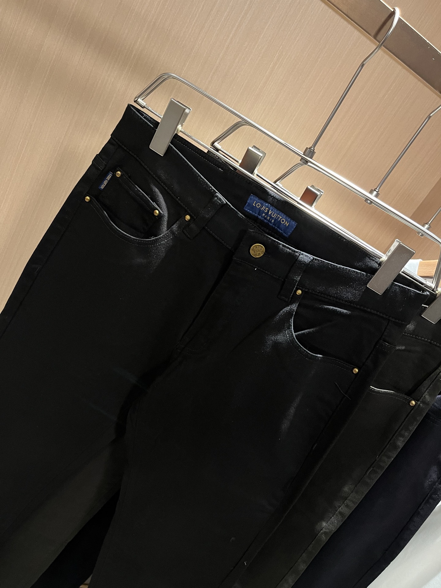 LouisVuitt*路易*登 2025秋冬新款男士休闲西裤，男士经典时尚百搭商务休闲西裤! 都市精英商