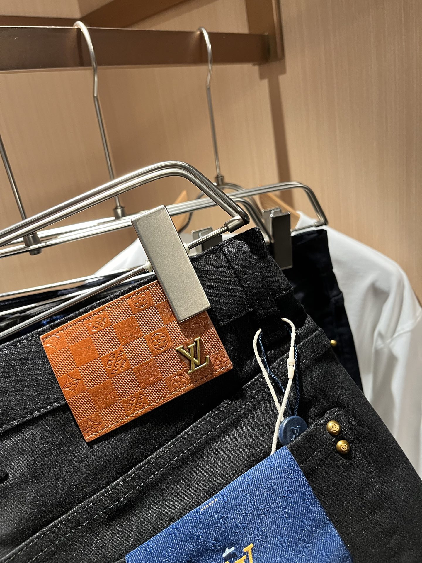 LouisVuitt*路易*登 2025秋冬新款男士休闲西裤，男士经典时尚百搭商务休闲西裤! 都市精英商