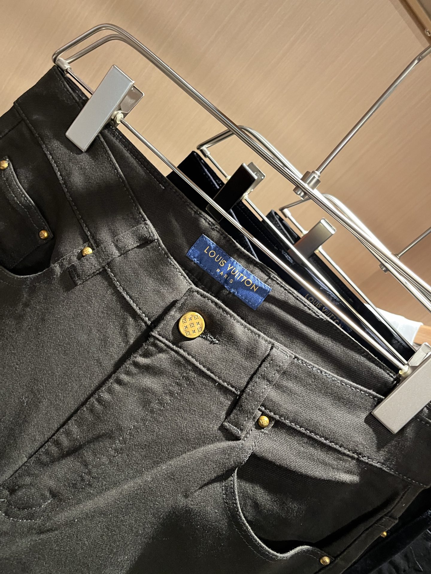 LouisVuitt*路易*登 2025秋冬新款男士休闲西裤，男士经典时尚百搭商务休闲西裤! 都市精英商