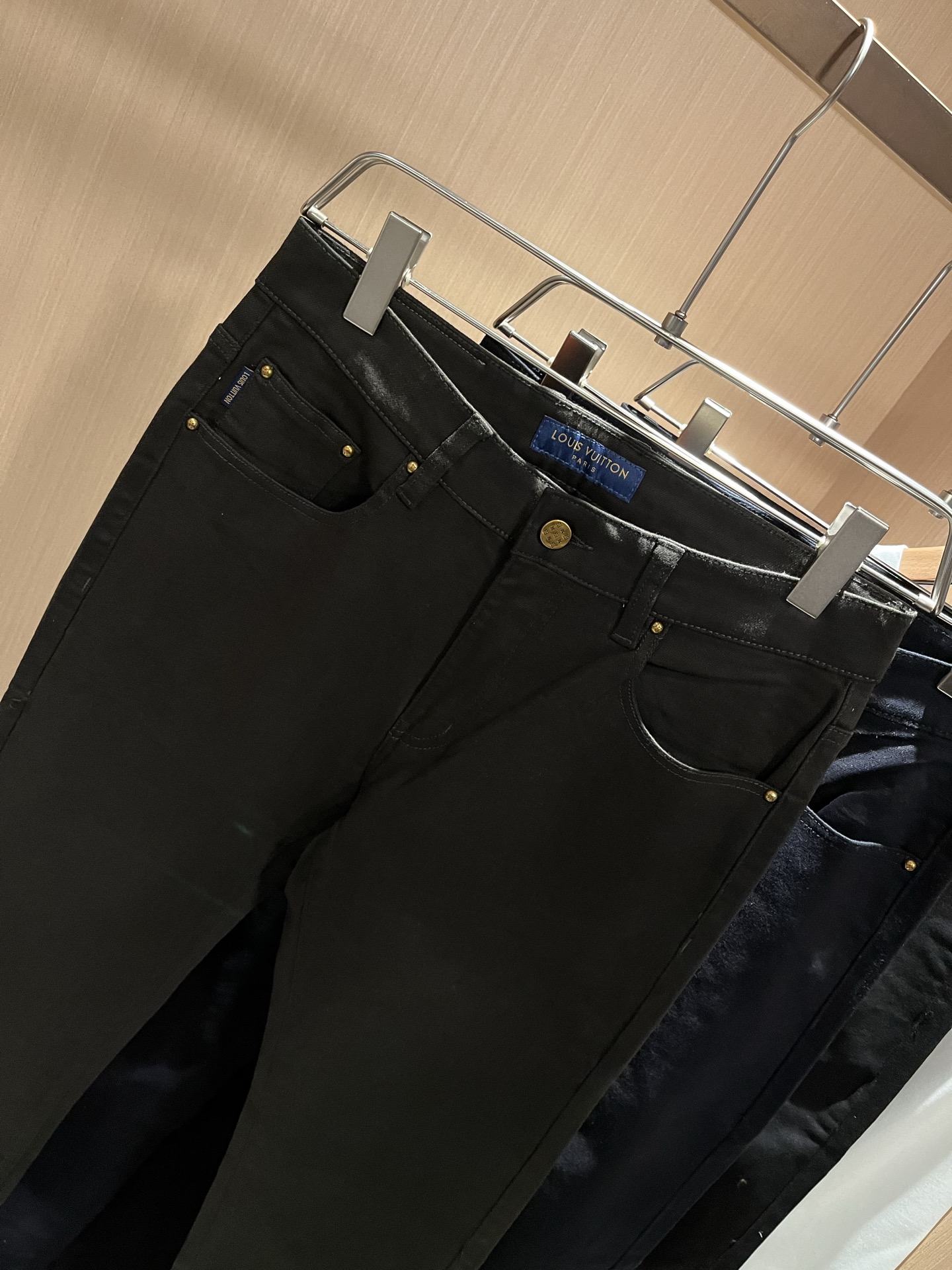 LouisVuitt*路易*登 2025秋冬新款男士休闲西裤，男士经典时尚百搭商务休闲西裤! 都市精英商