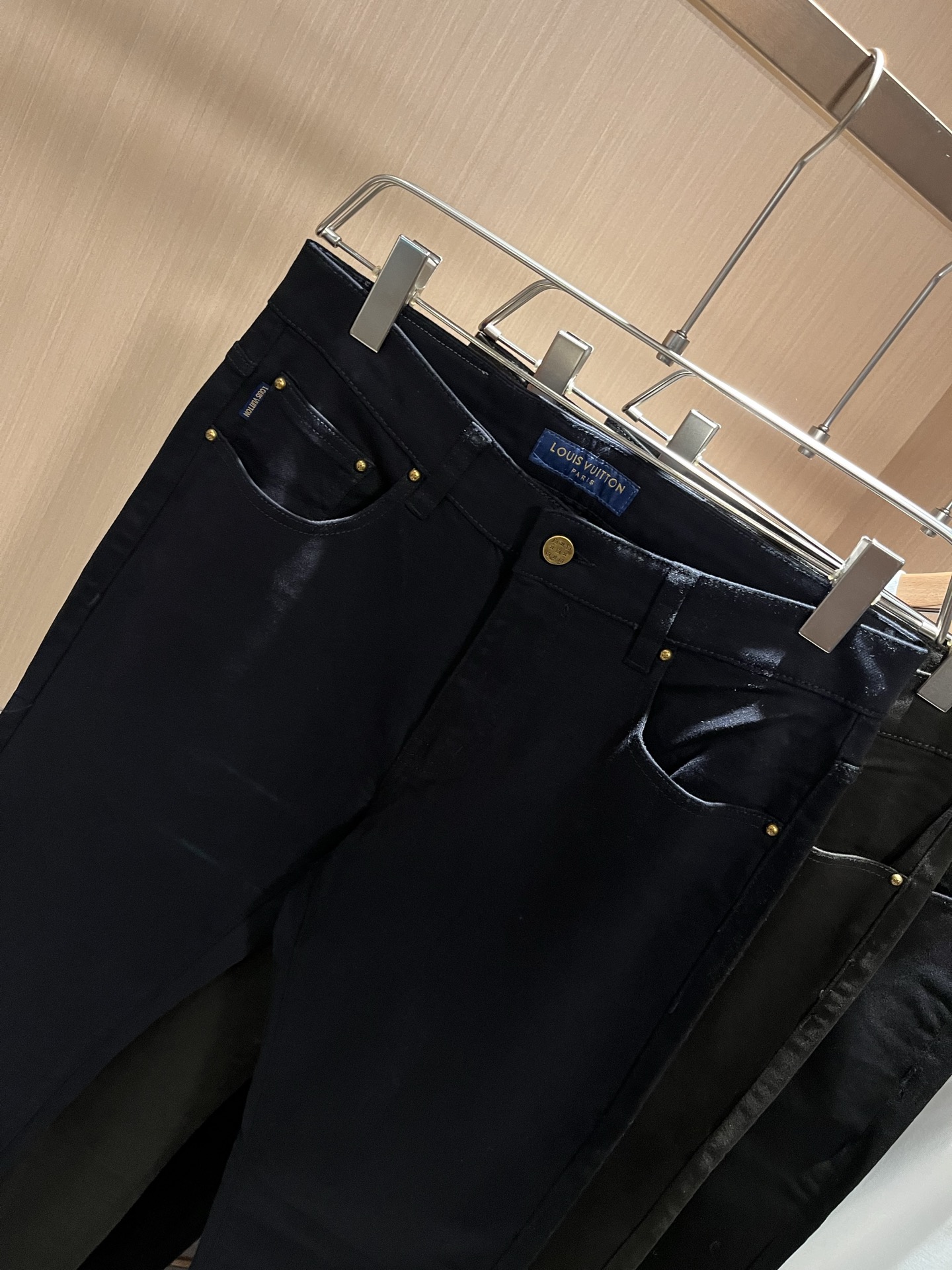 LouisVuitt*路易*登 2025秋冬新款男士休闲西裤，男士经典时尚百搭商务休闲西裤! 都市精英商