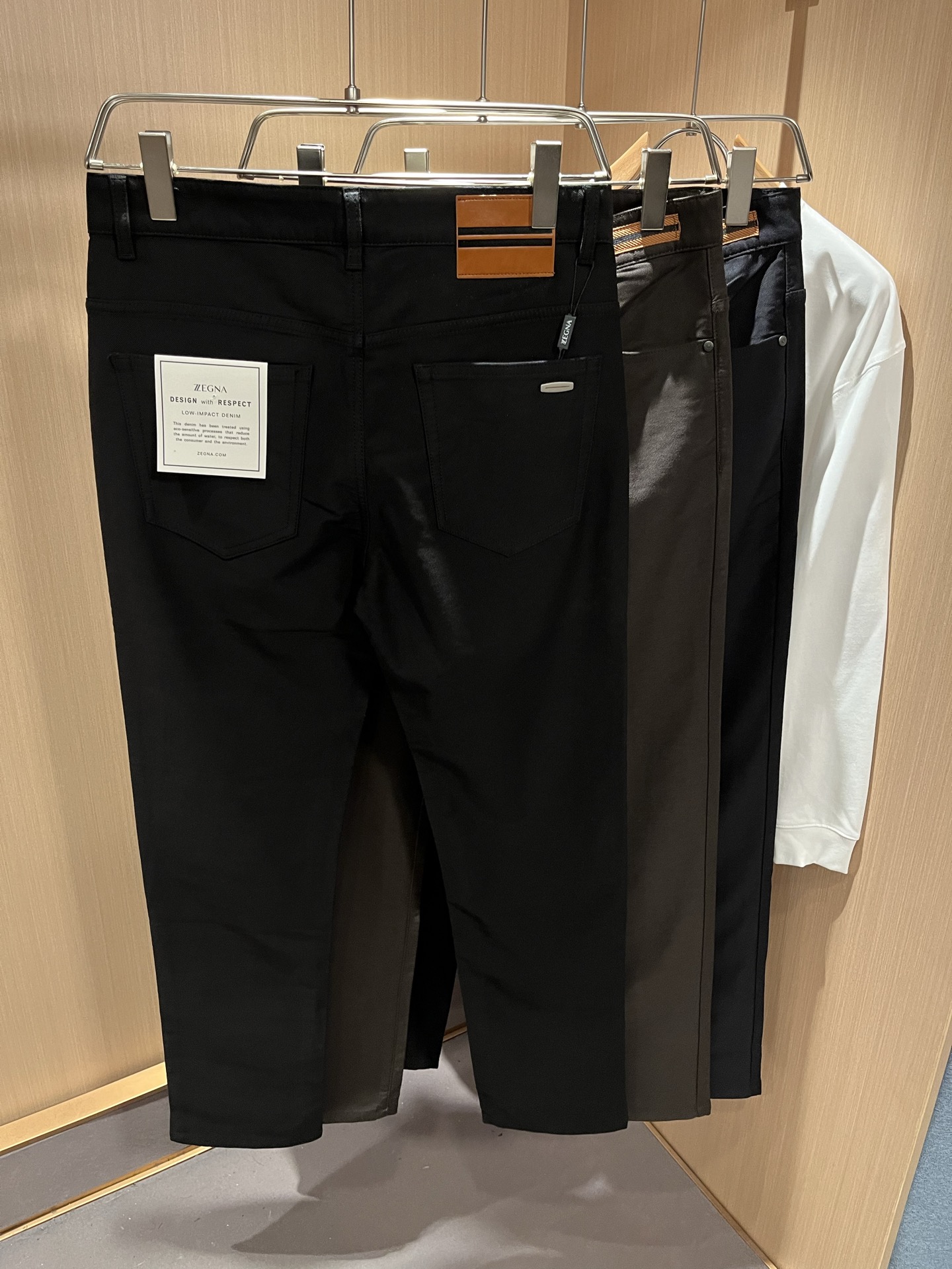 Zegna 杰尼亚 2025秋冬新款男士休闲裤，压轴的渠道货出现了！！柜台同步销售！ 毫不夸张的说，此款